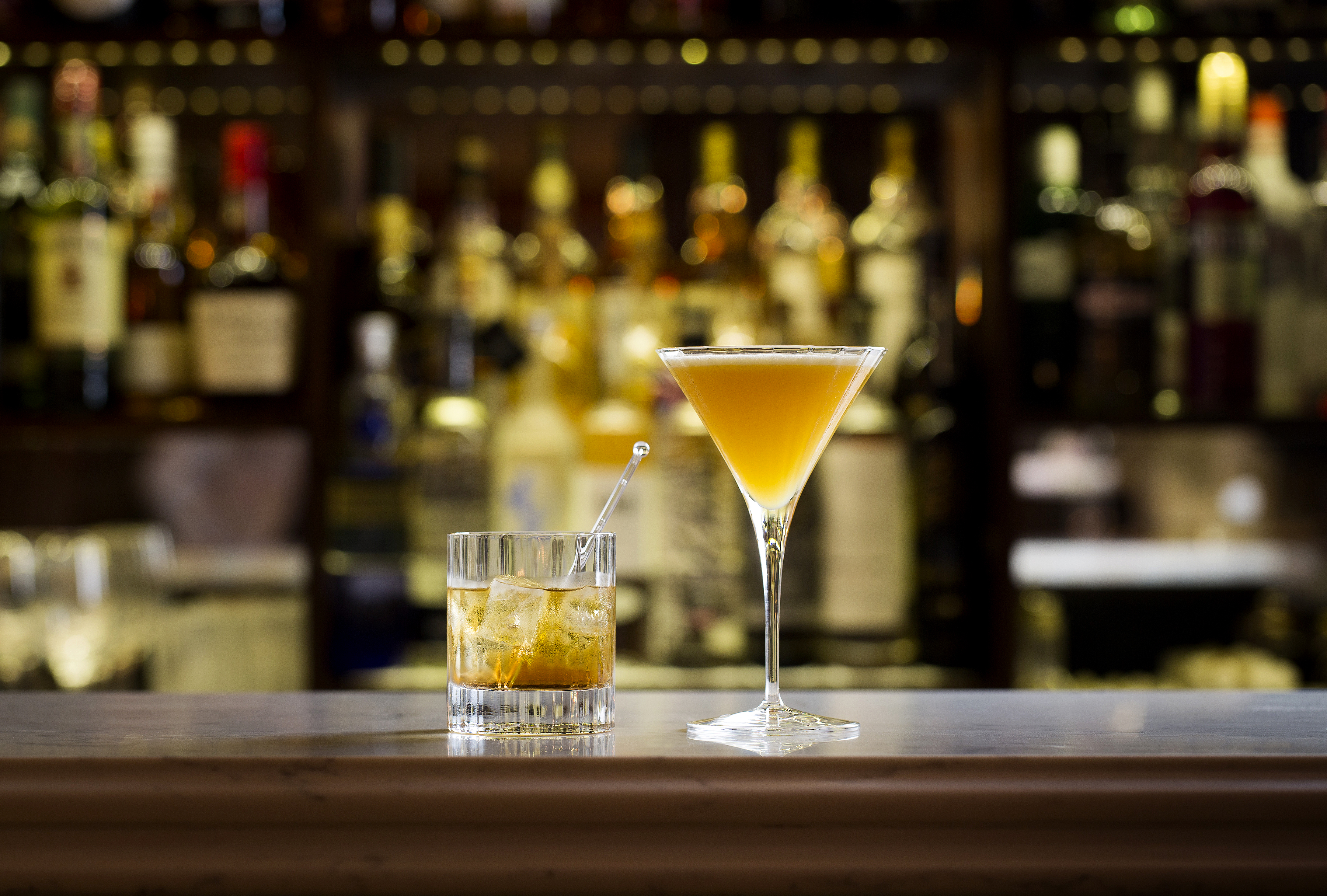 Stylish bar with cocktails at London Steakhouse for networking events and celebrations.