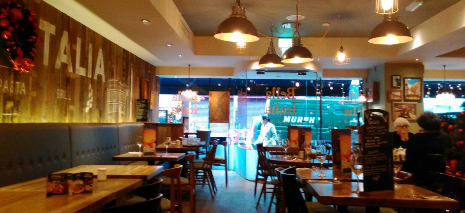 Cozy restaurant venue in Bella Italia London, perfect for networking events and team gatherings.