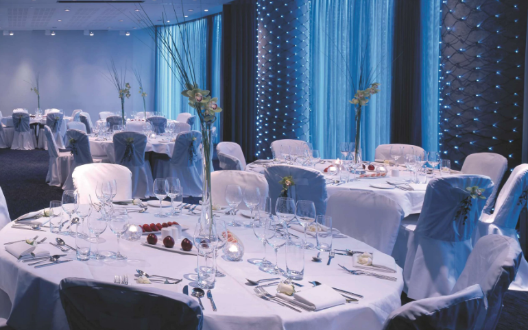 Elegant banquet room at Radisson Blu Birmingham, perfect for weddings and corporate events.