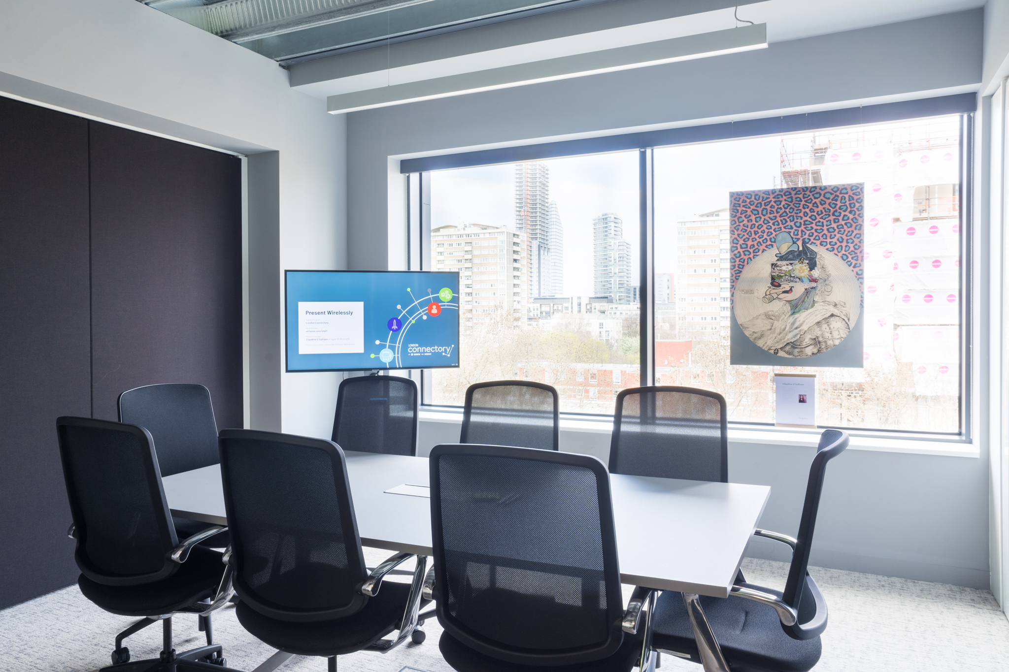 Claudine O'Sullivan meeting room, London: modern space for collaborative events.