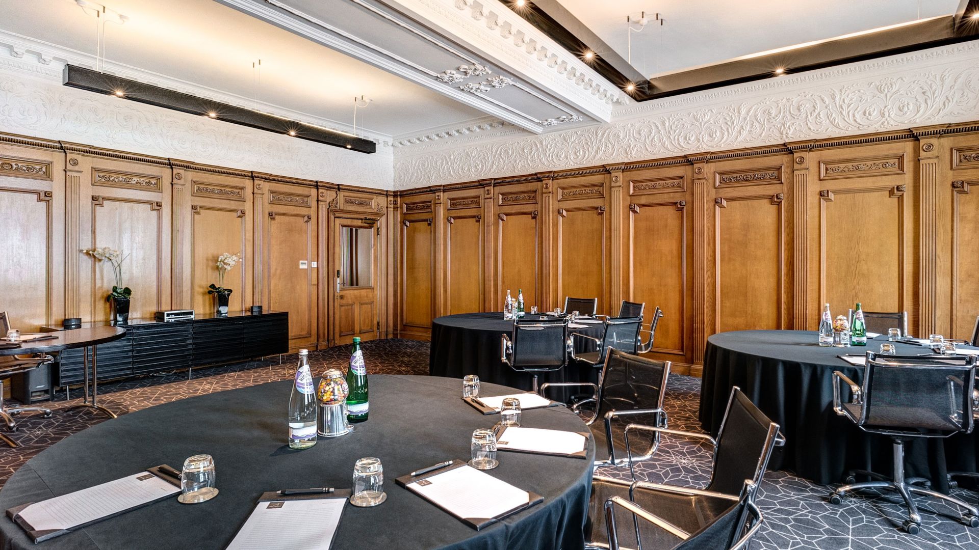 Forth - 4gc3exajbcg.jpg