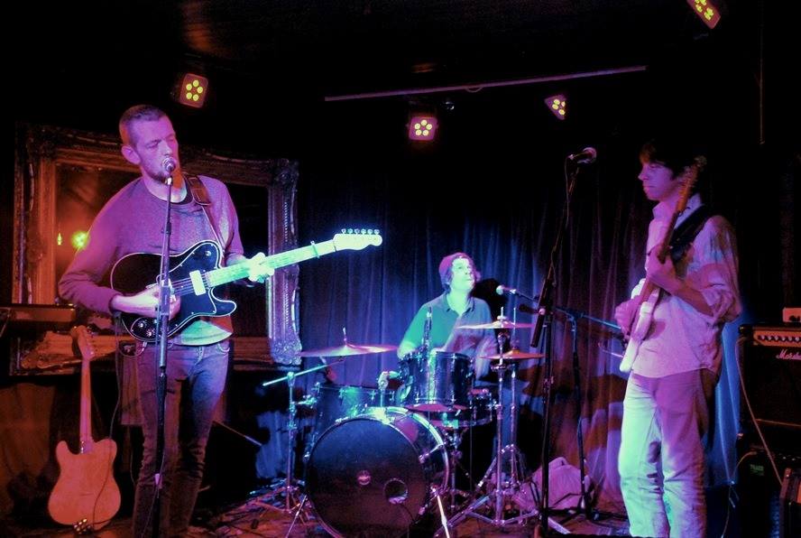 Live band performing at Hoxton Underbelly, perfect for networking events and social gatherings.