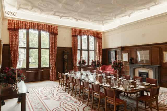 Queen's Room