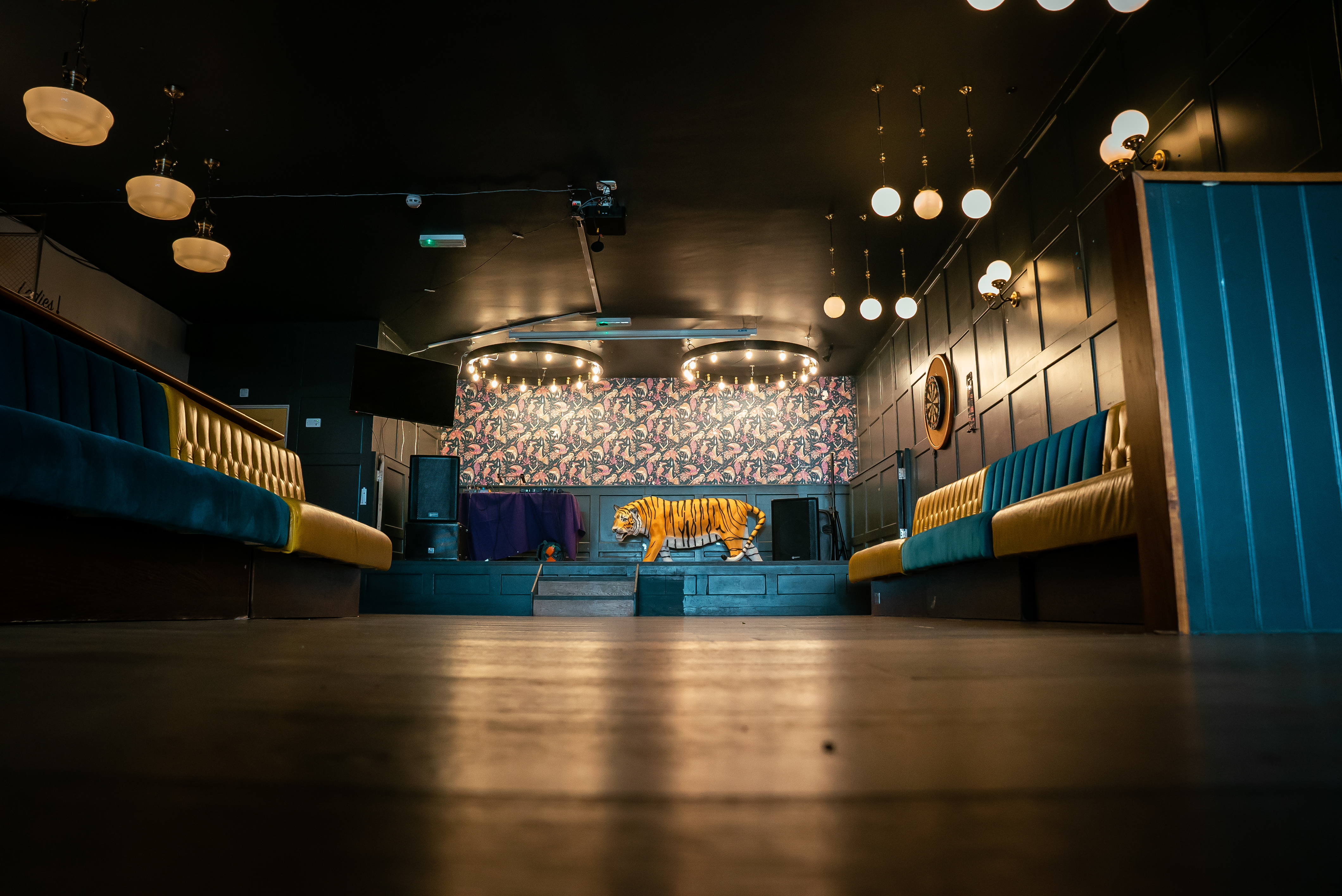 Tigers Lounge - 5jlvsfmlig2.jpg