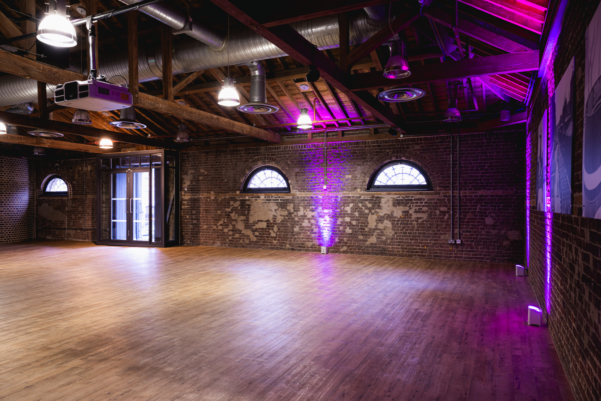 Quayside Room - q1uz30k0seq.jpg