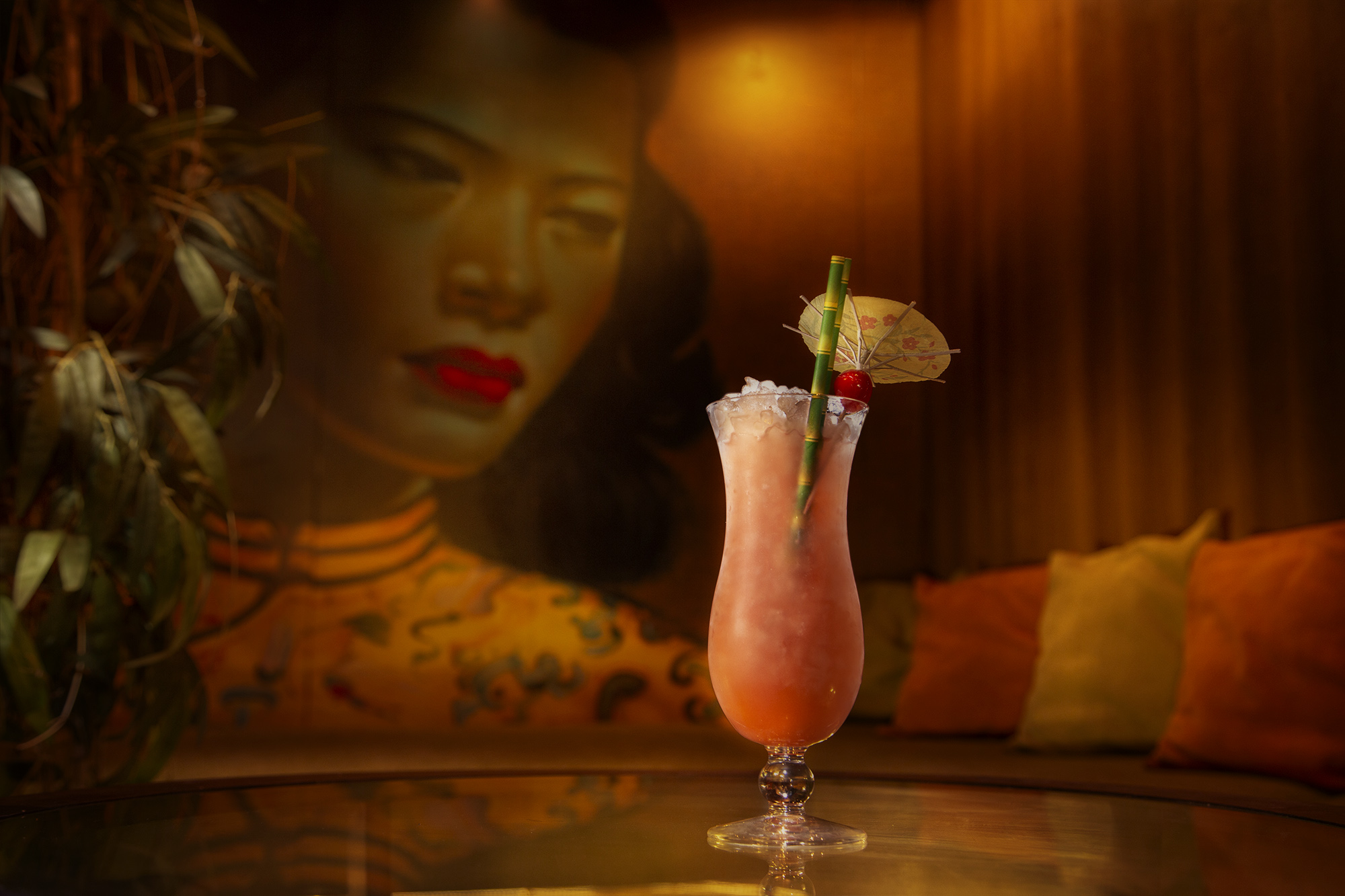 Elegant cocktail in stylish glass at upscale Trailer Happiness venue for networking events.