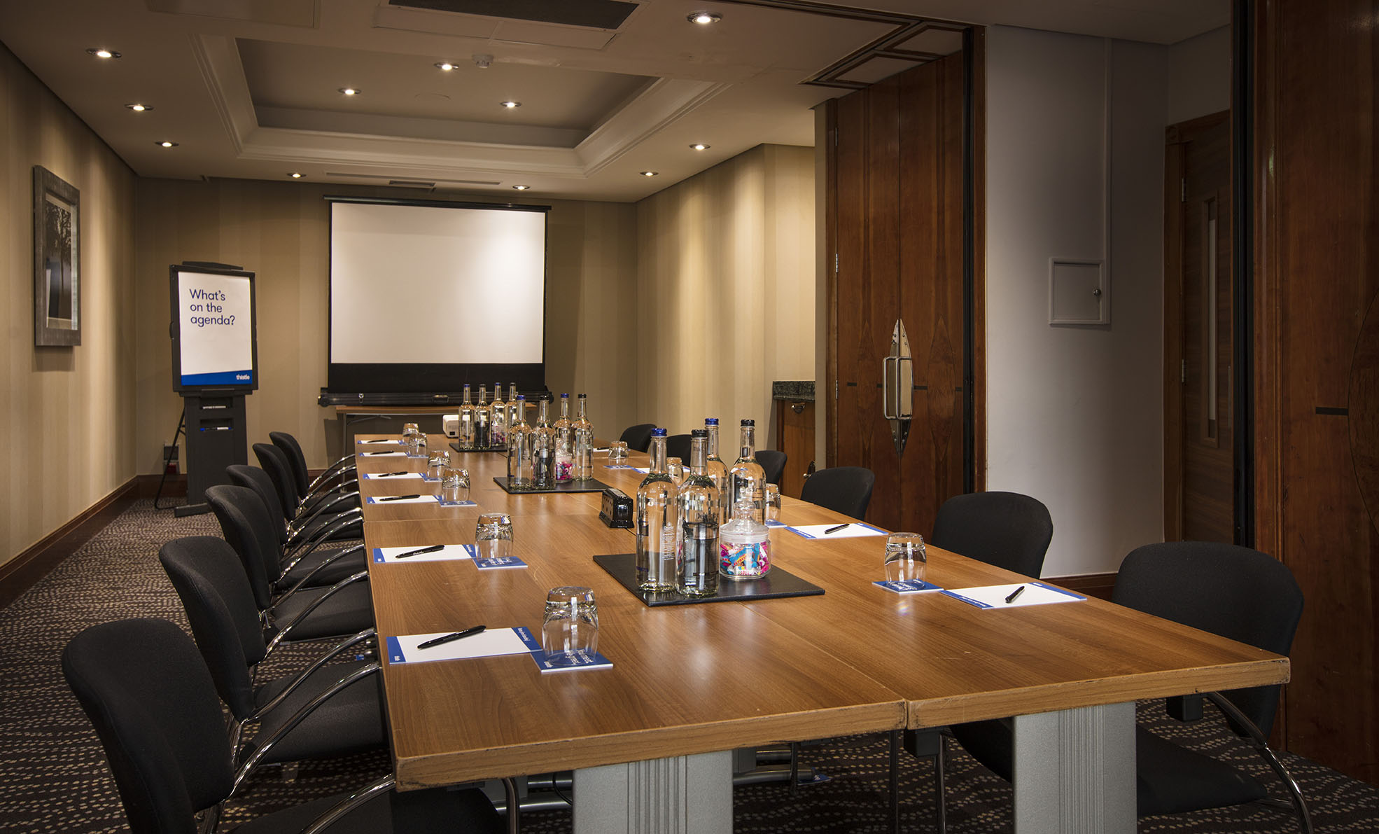 Park and Porchester Room at Thistle Kensington Gardens, ideal for corporate meetings.