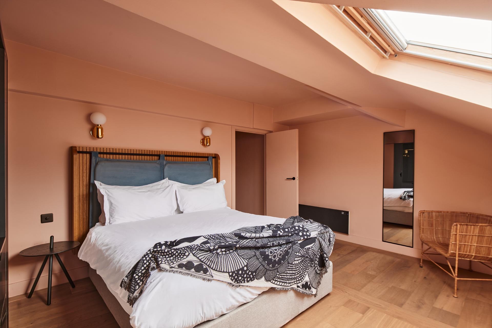 Stylish hotel room at The Storehouse, perfect for intimate meetings and retreats.