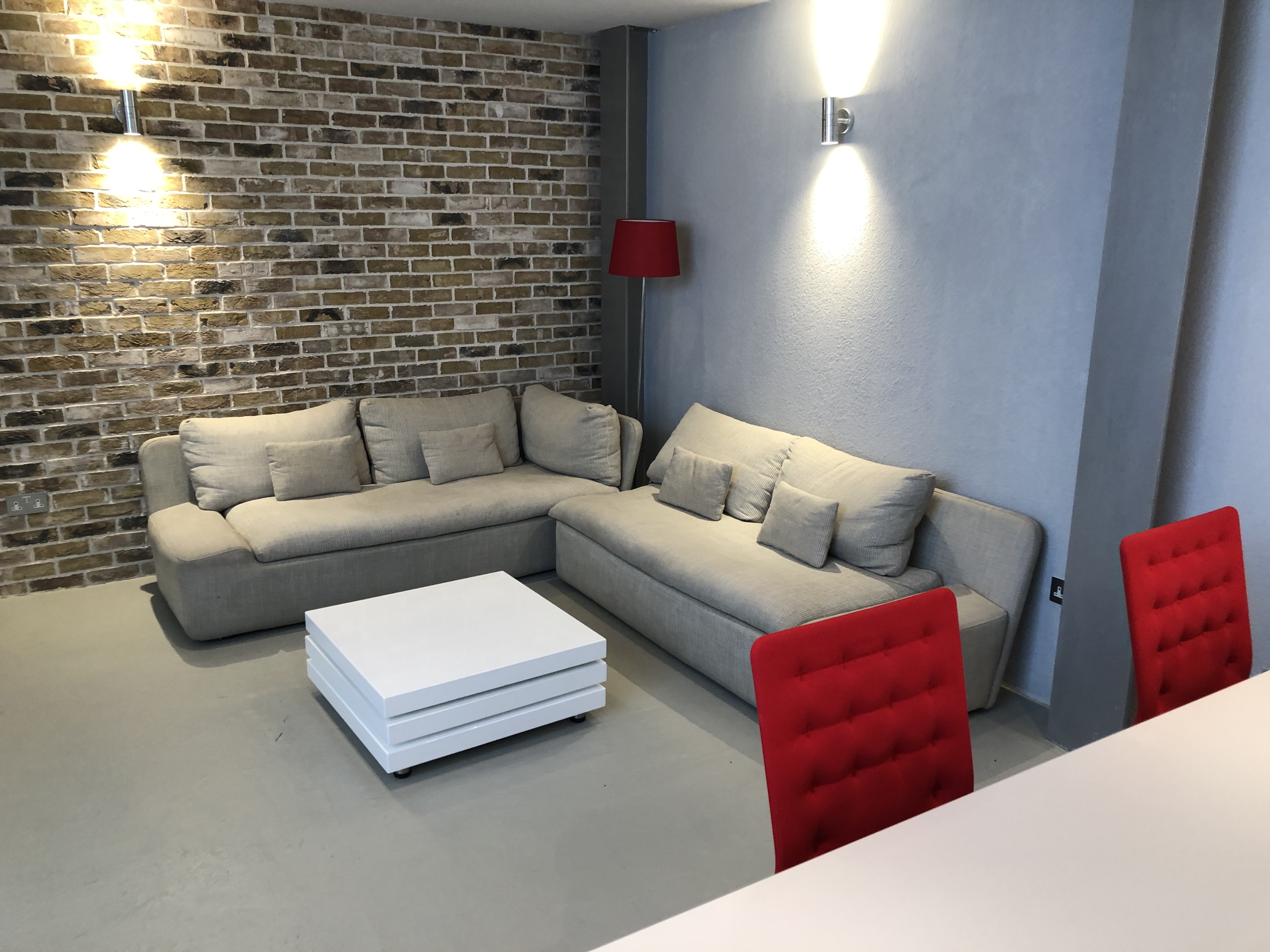 Co-sharing Studio - 044tq5t53se.jpg