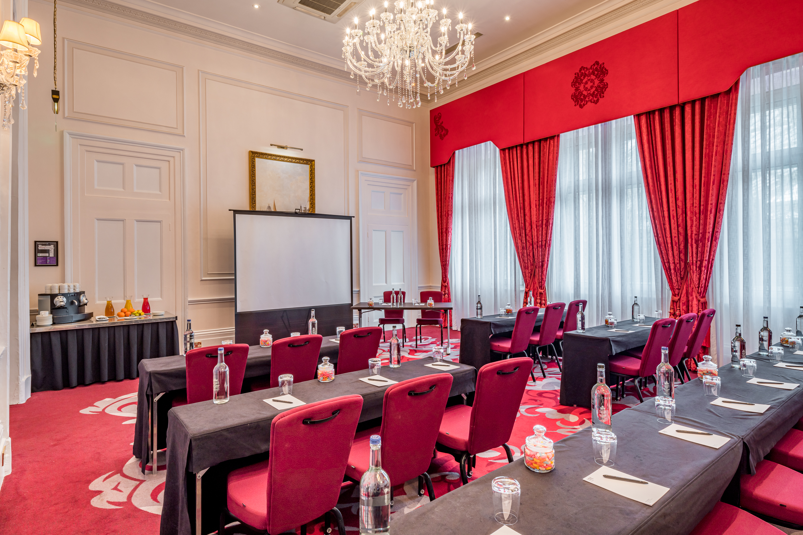 Elegant meeting room at Watergate, Clermont Charing Cross for professional events.