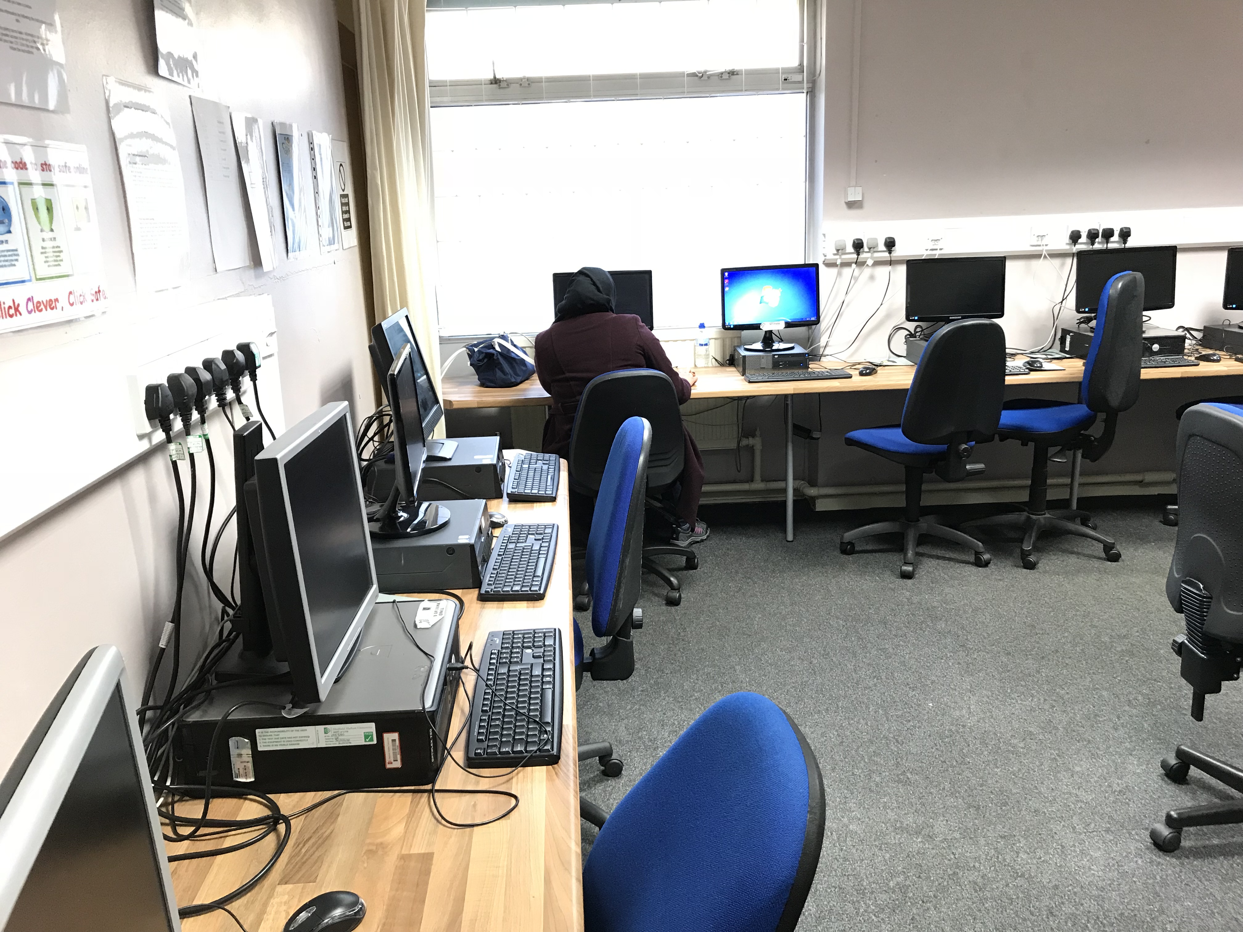 IT suite in ITC Centre with ergonomic chairs, ideal for workshops and training events.