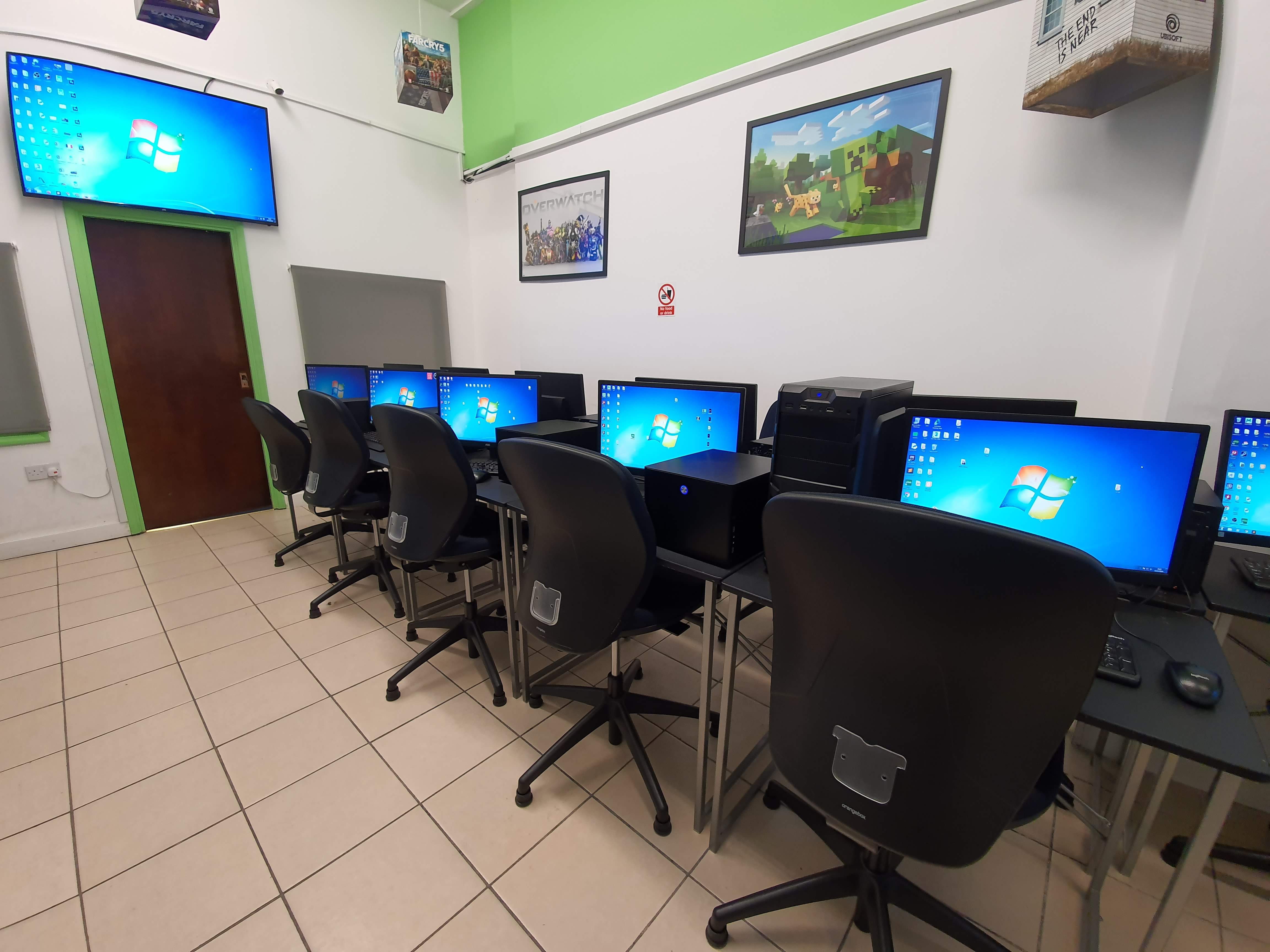 Whole Venue - kfjimcozdfi.jpg