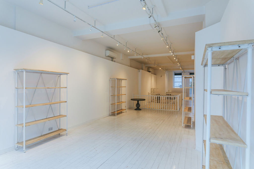 725 Fulham Road - image 1