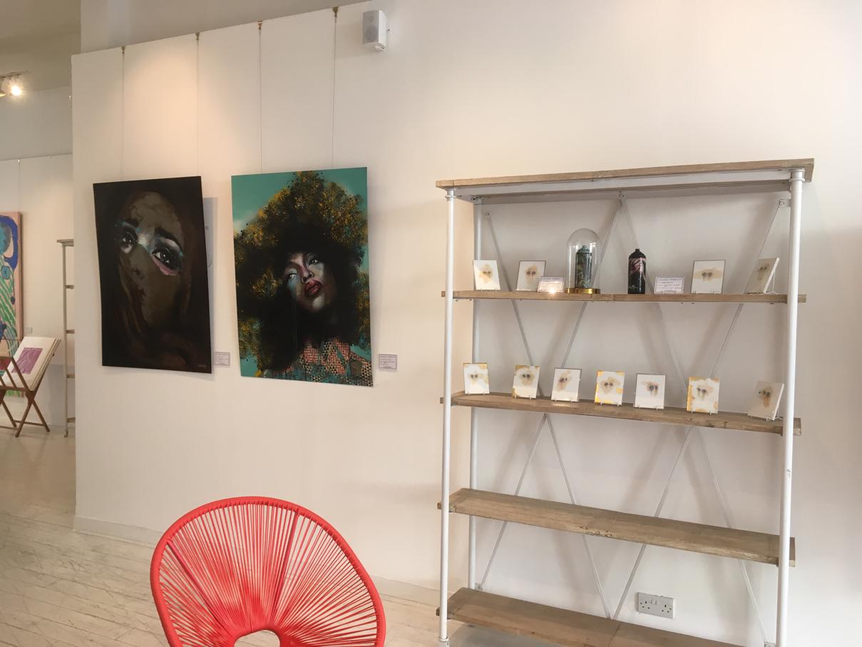 Contemporary art space with vibrant artwork for intimate meetings and creative events.