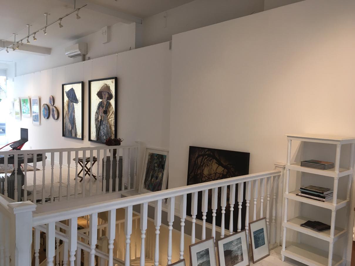 Open gallery space at 725 Fulham Road, ideal for art exhibitions and corporate events.