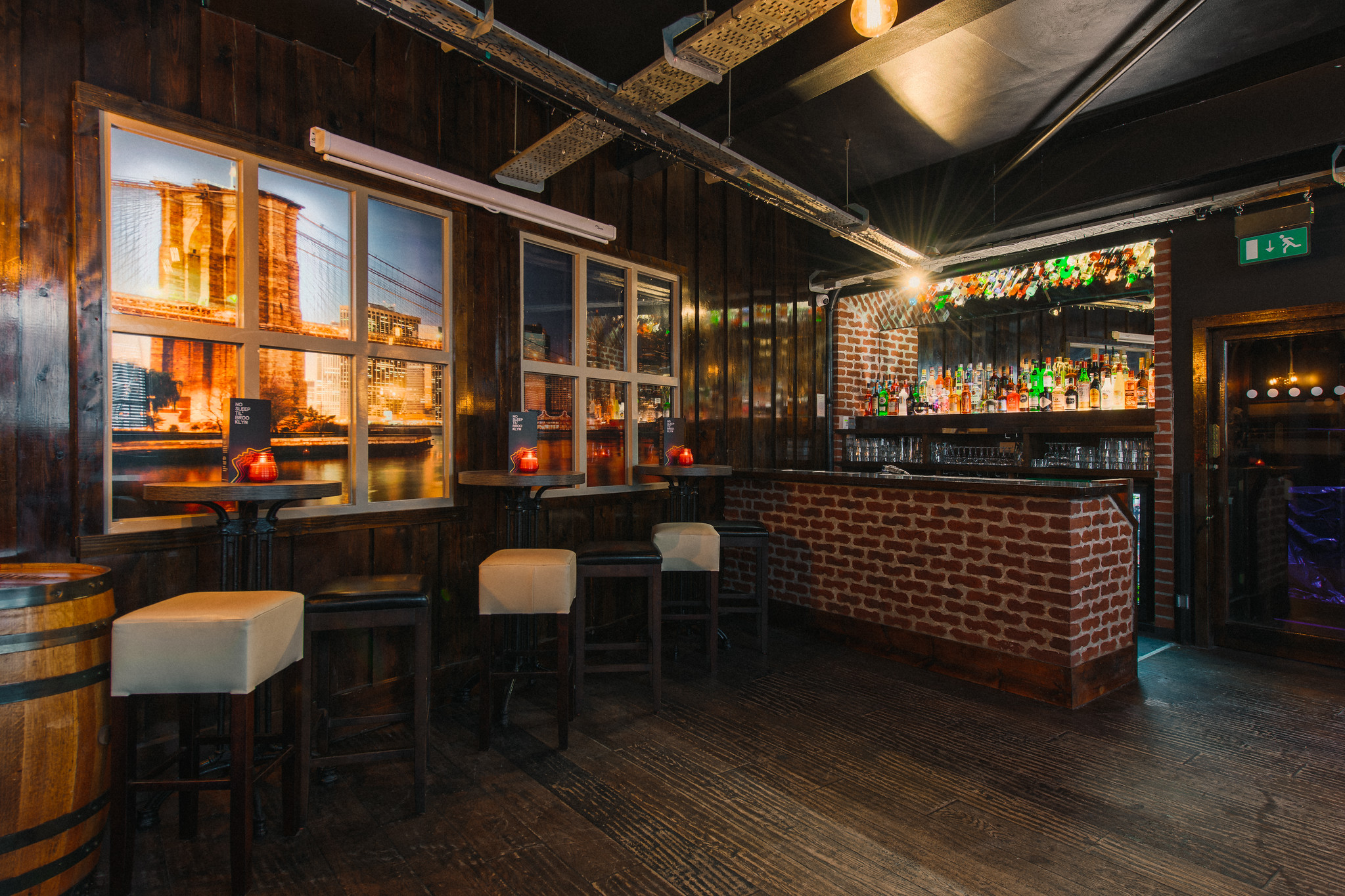 Stylish bar in Brooklyn Heights, cozy setting for networking events and gatherings.