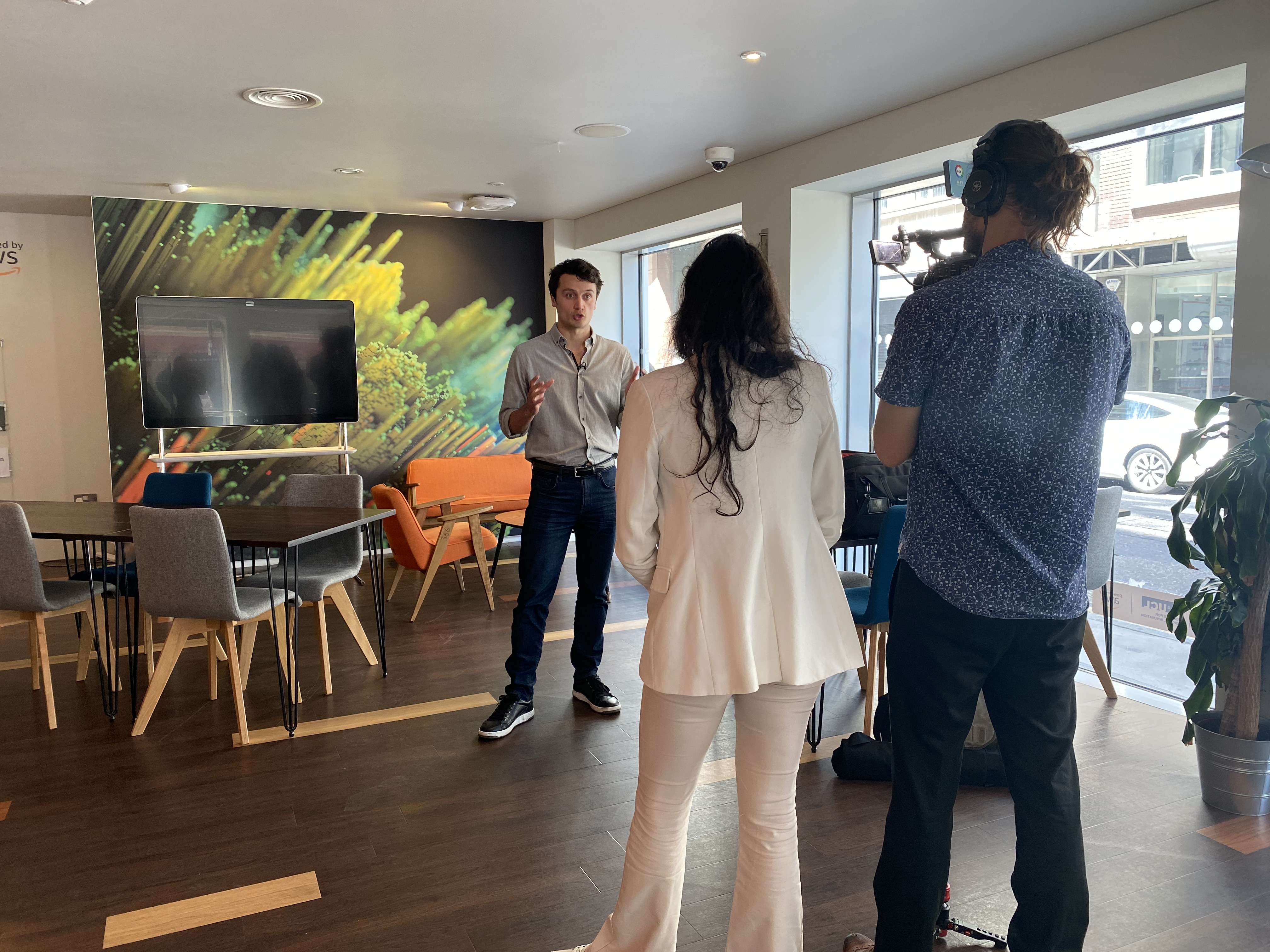 Event Space - eifdaztj3la.jpg