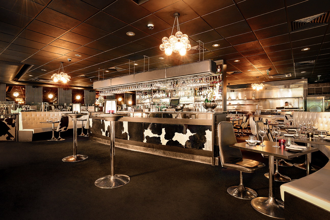 Whole Venue - 2y4zxameiq2.jpg