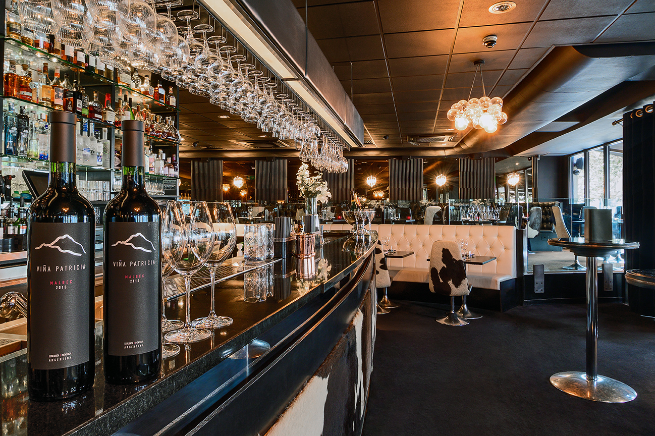 Sophisticated bar at Gaucho Canary Wharf, ideal for upscale events and receptions.