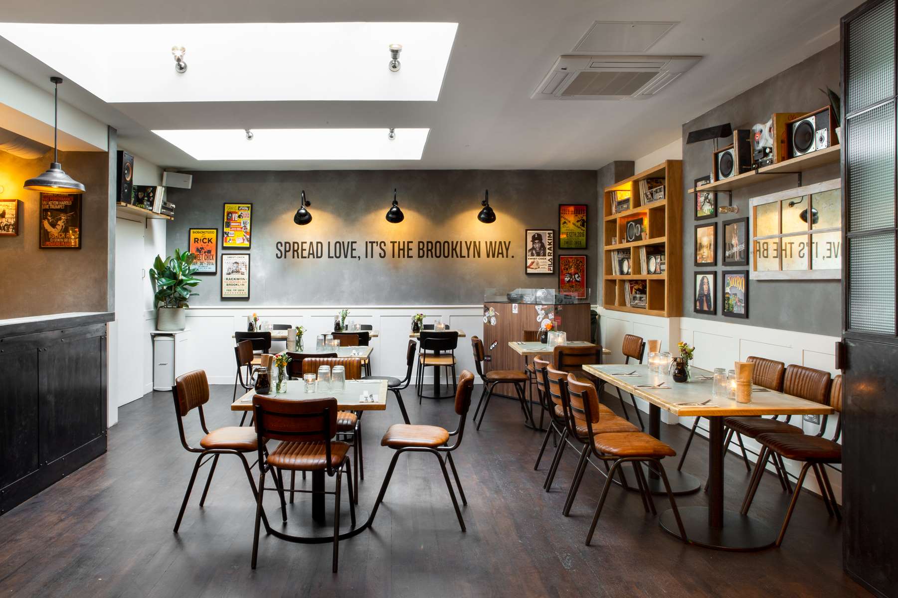 The Record Shop - 2ox4mt3u304.jpg