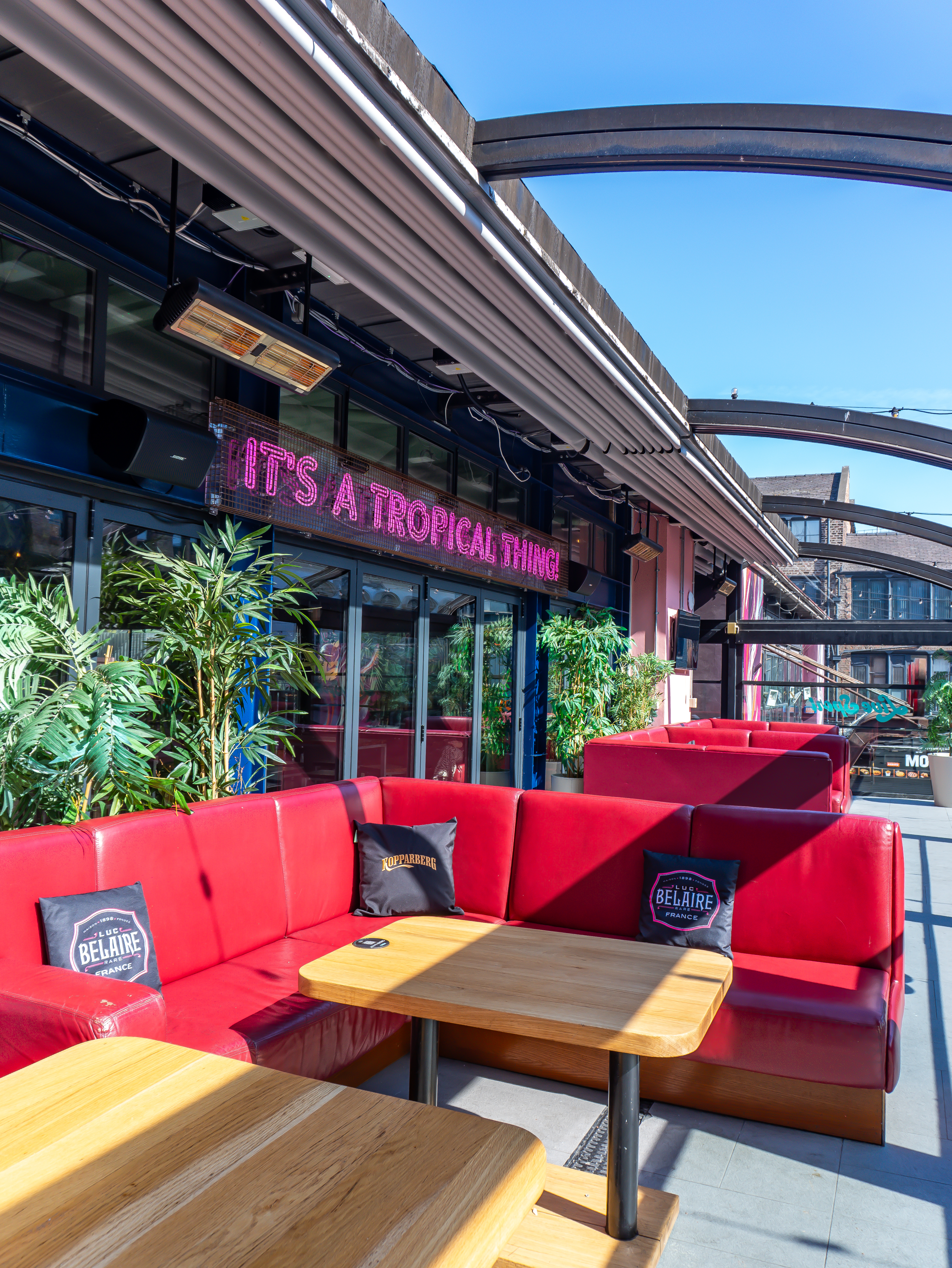 Terrace Bar - f047a318-0547-4202-9a67-8e5b7f06a912.jpg