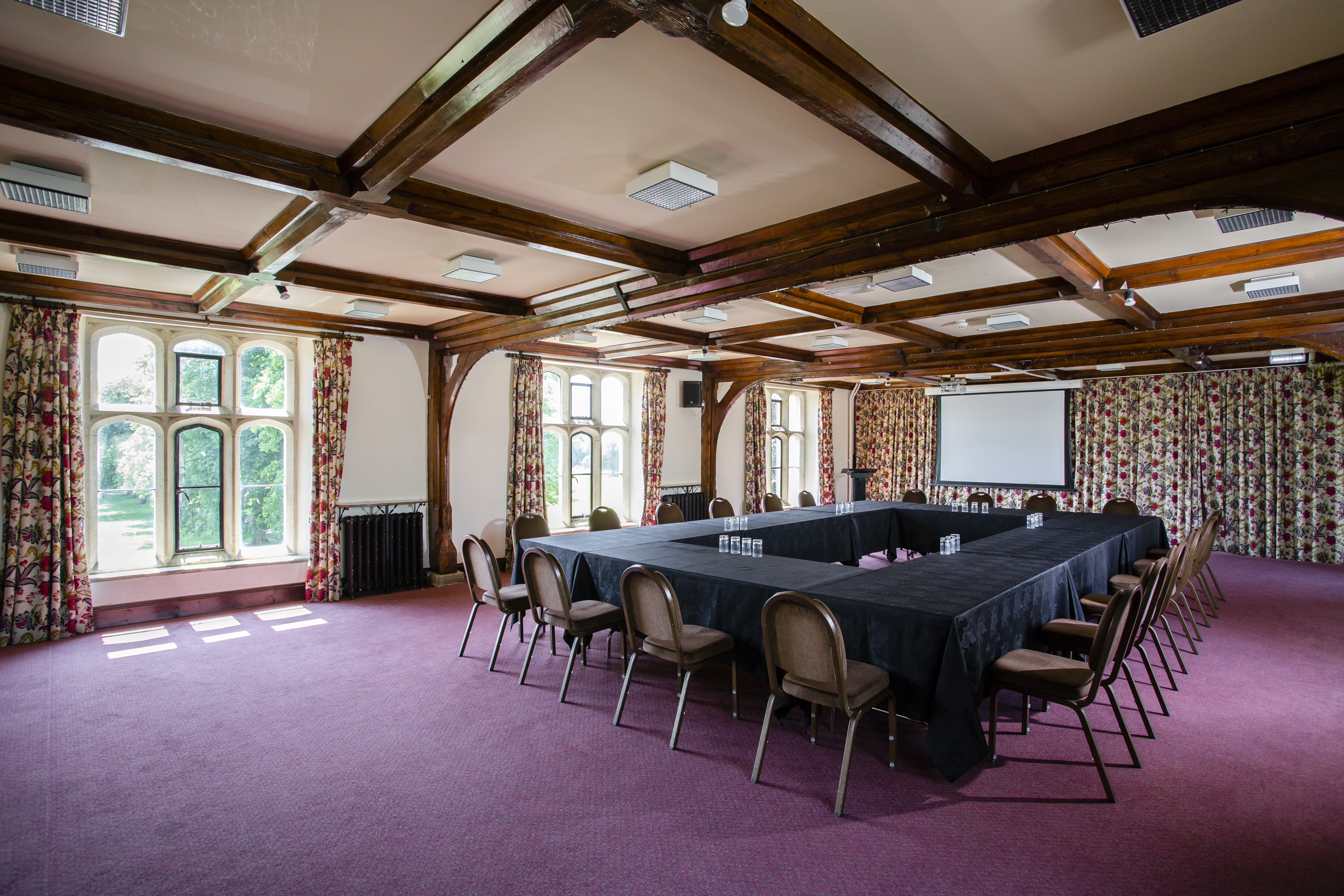 Entire Venue - u3bs0ifkzm1.jpg