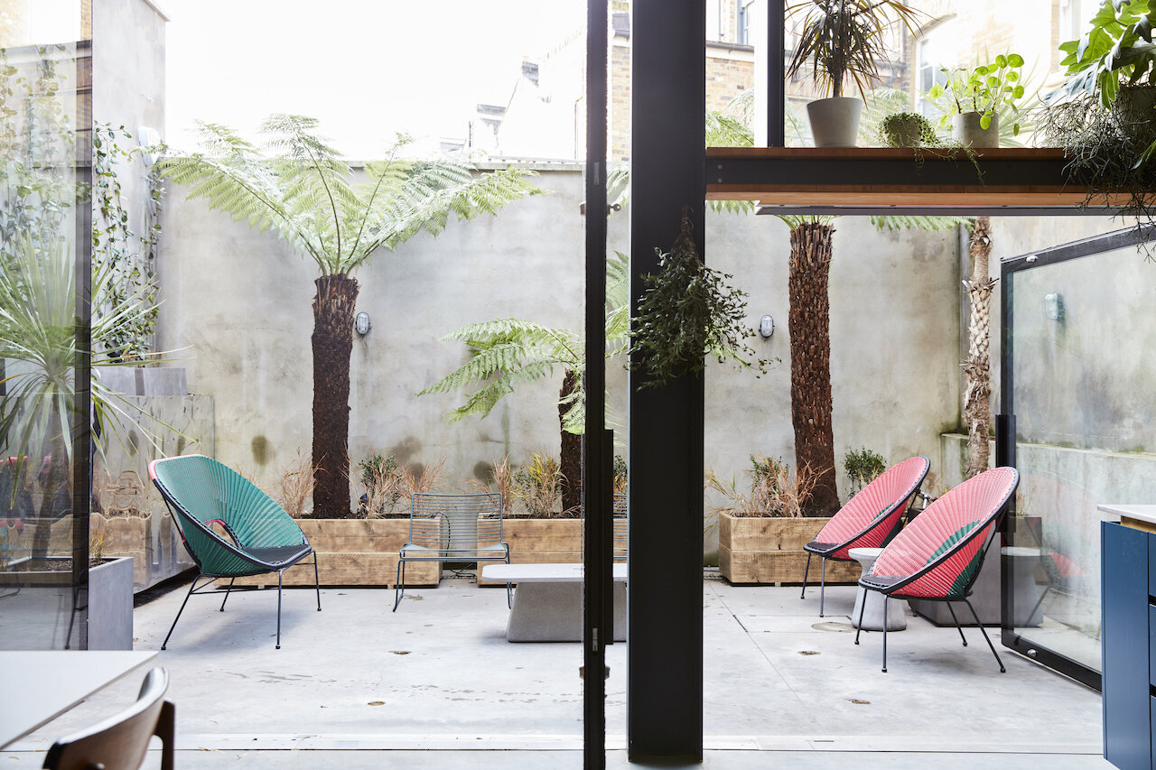 Makers - ca3h3npmwg3.jpg