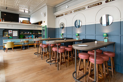 The Main Bar - qoxkddnvpen.jpg