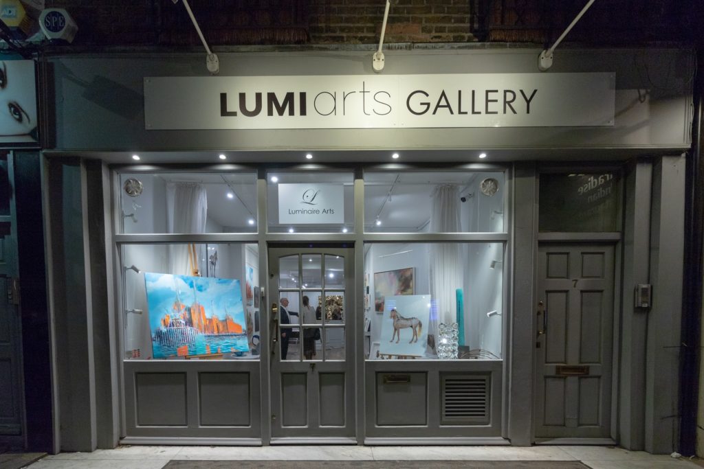 Modern Upstairs Gallery in Pimlico, perfect for art exhibitions and corporate events.