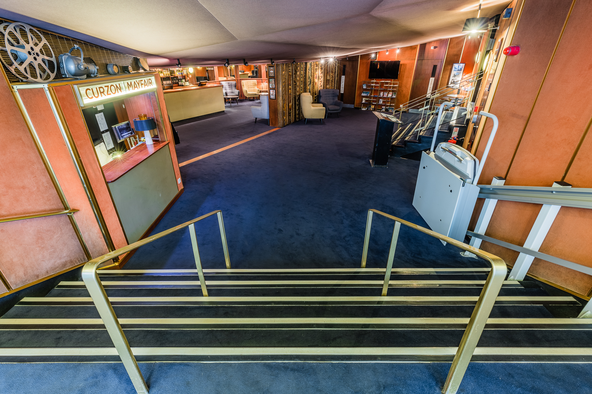 Bar Area - y0u30tqjpk3.jpg