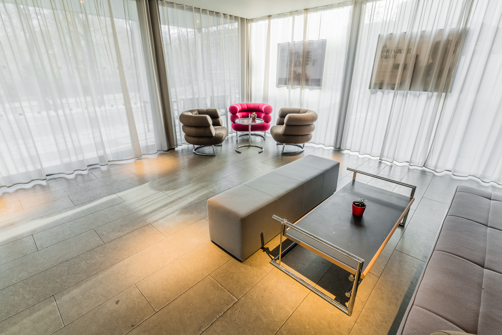 Modern lounge bar in Curzon Bloomsbury, ideal for networking events and meetings.