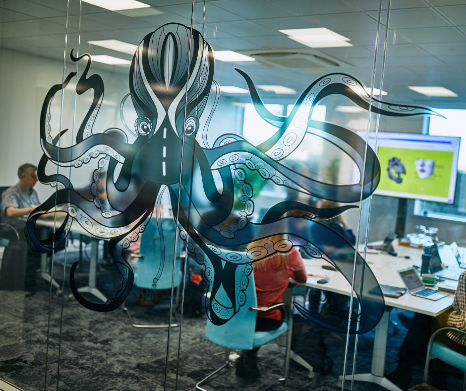 Modern meeting room with octopus design, perfect for brainstorming workshops.