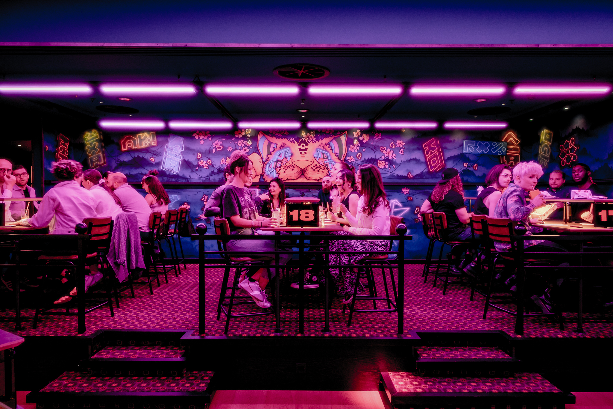 Vibrant dining space at Hijingo, perfect for networking events and social gatherings.