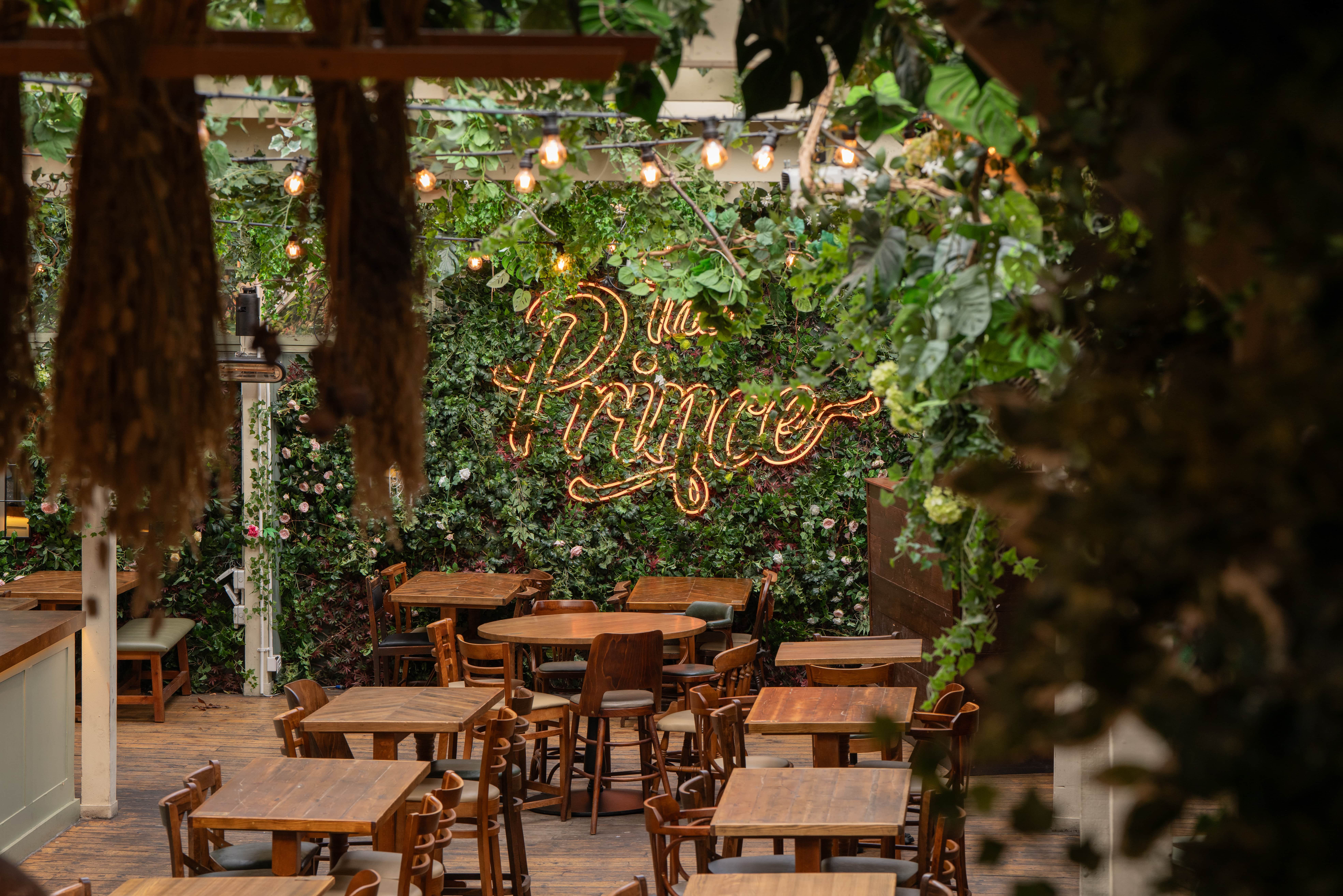 Whole Venue  - fpkewi2f1vq.jpg