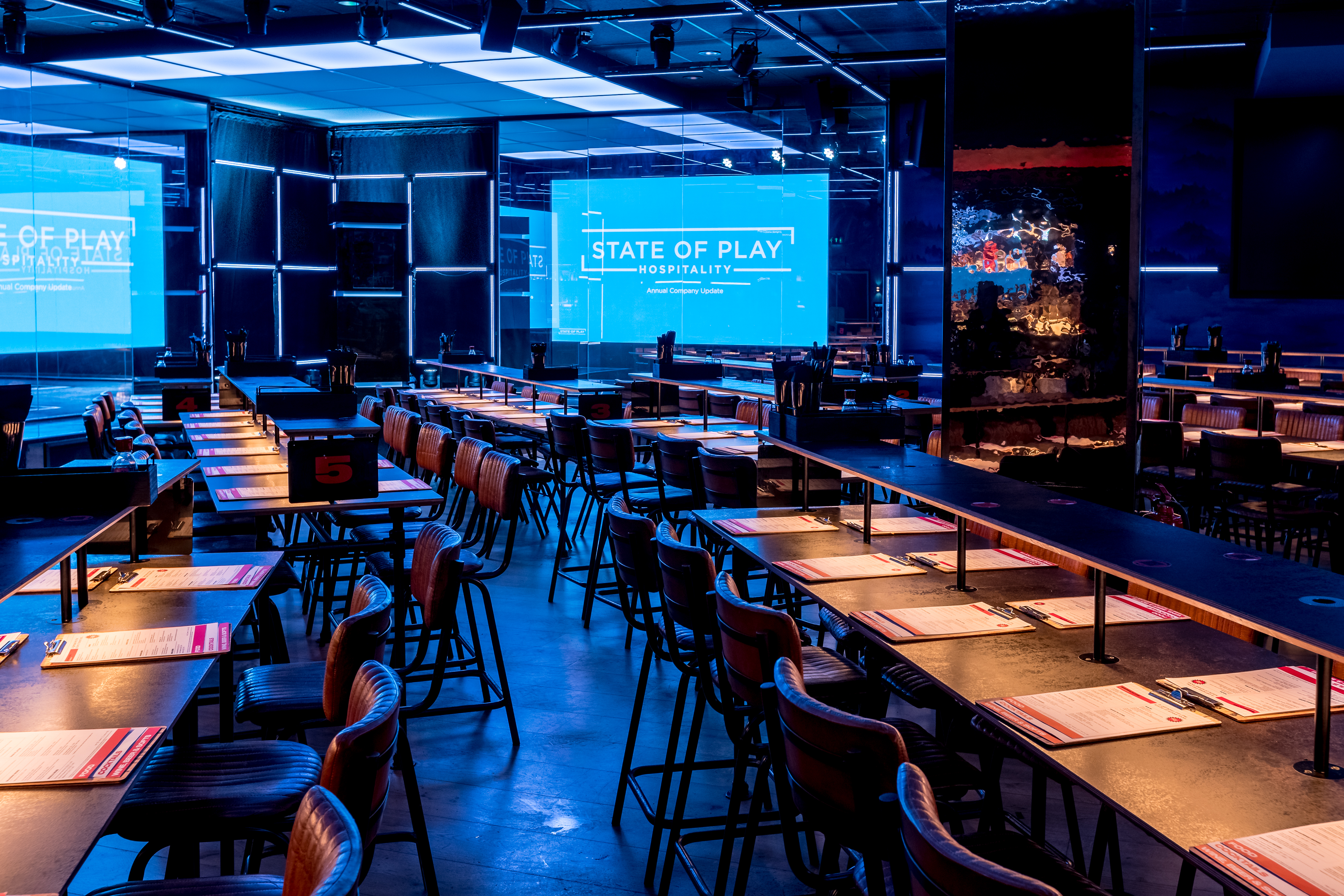 Whole Venue - 31hncm4xqix.jpg