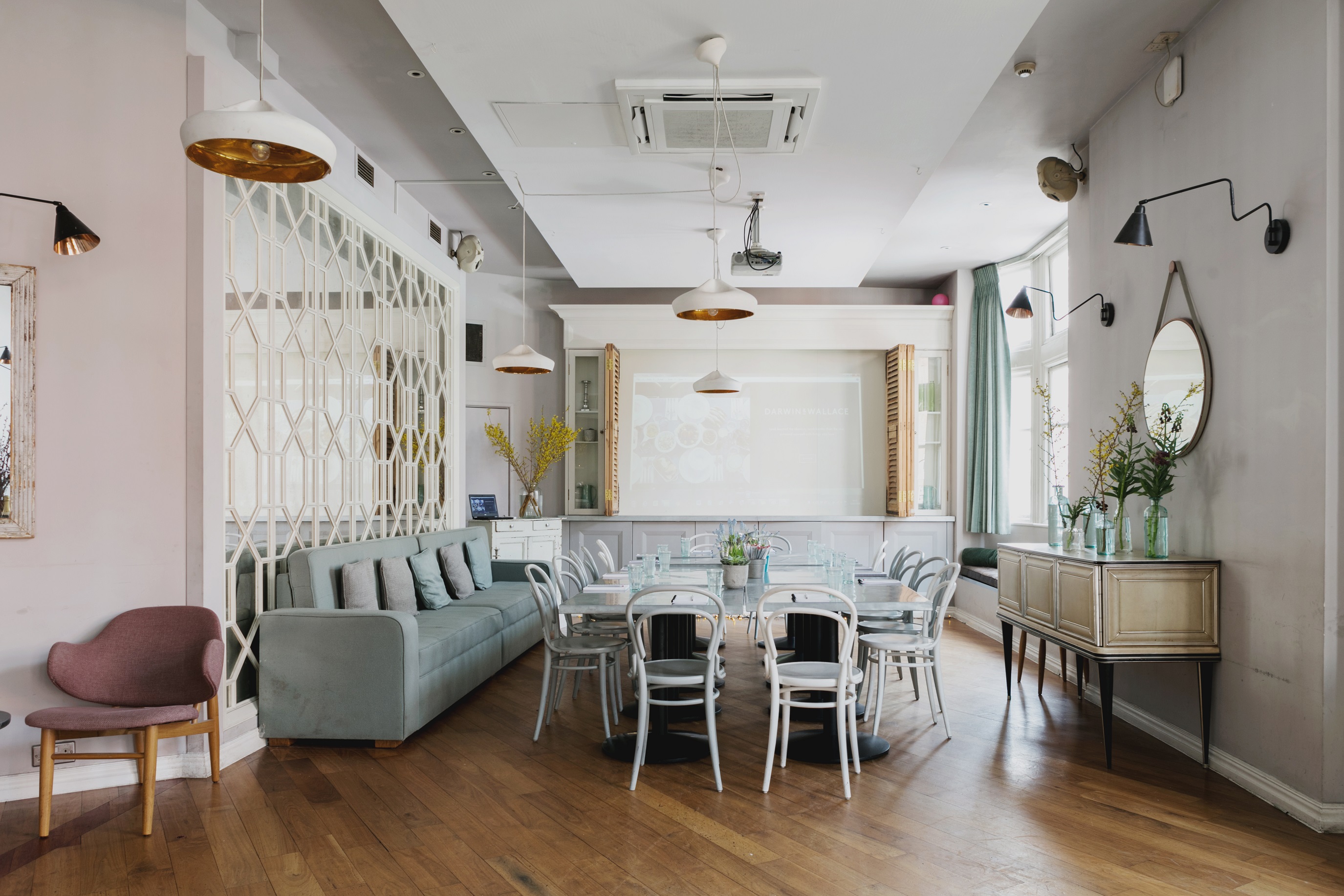 Stylish event space at No.11 Pimlico Road, ideal for workshops and networking gatherings.