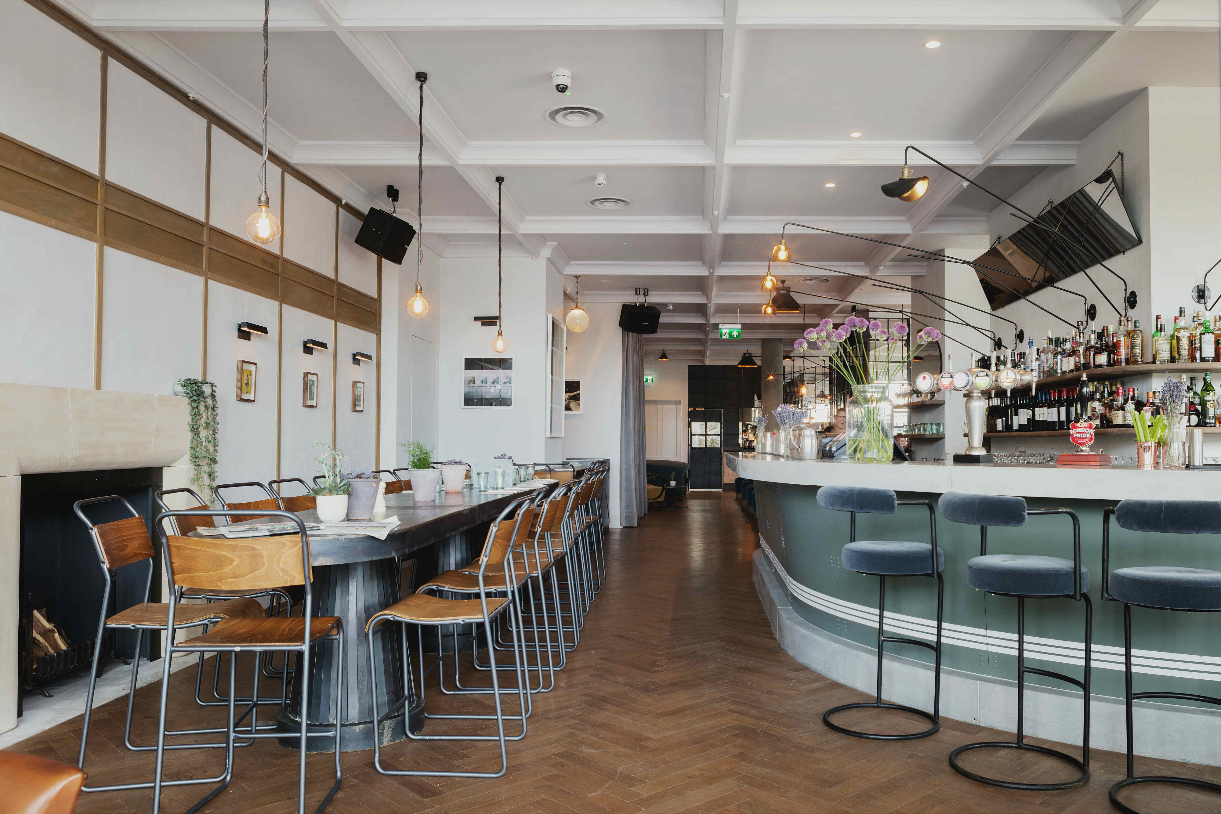 Stylish venue at No.29 Power Station West for networking and intimate gatherings.