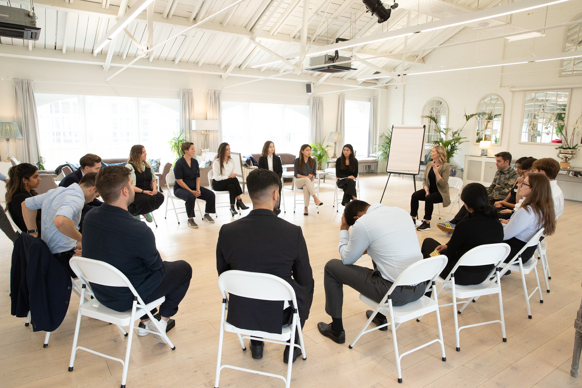 The New White Loft - kpw3tfbf5rv.jpg