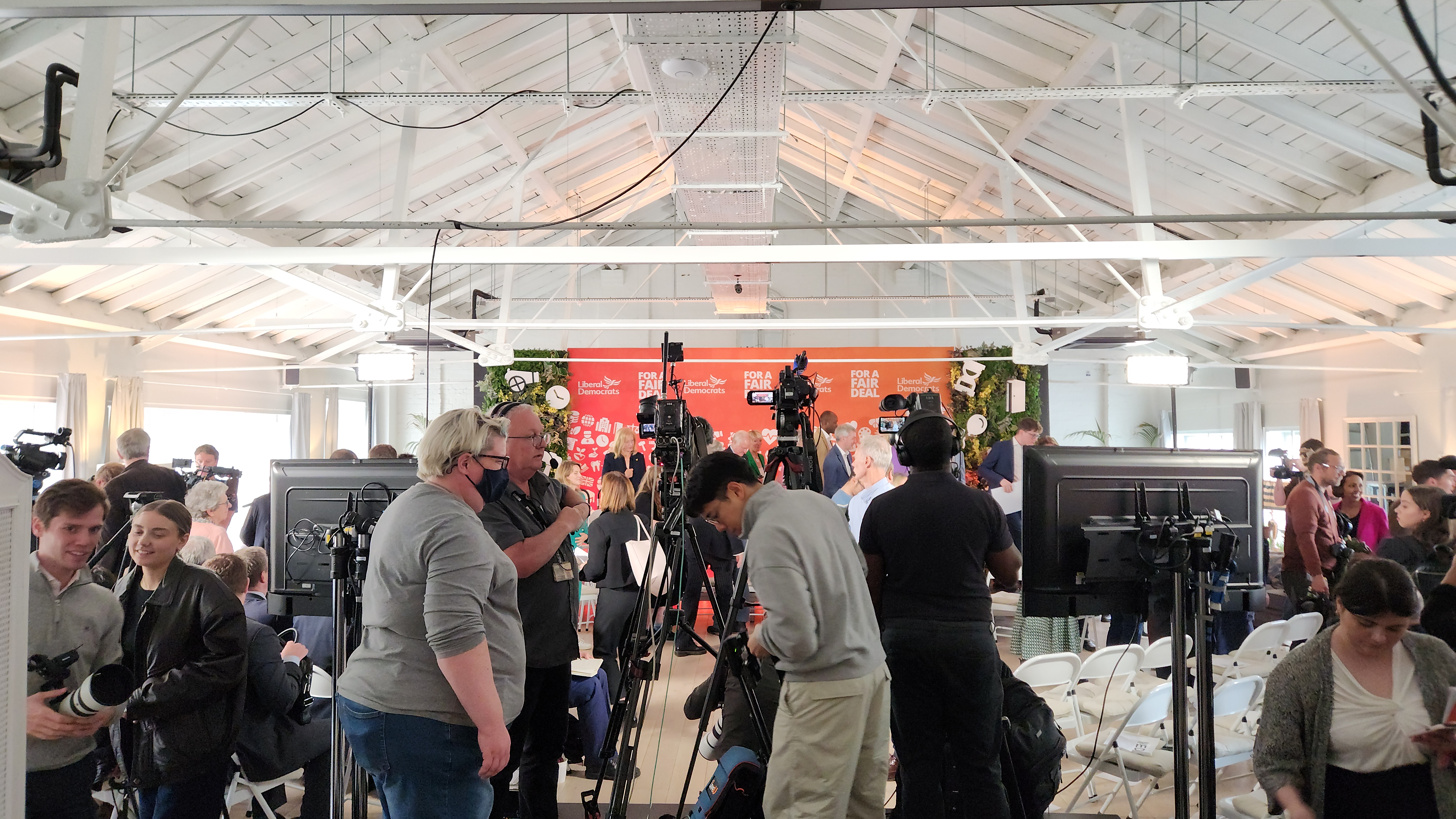 The New White Loft - ocgthzpkr5g.jpg