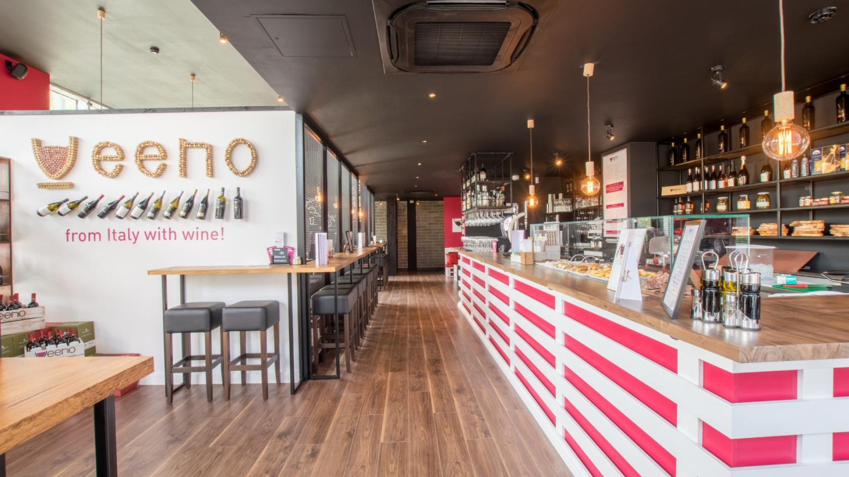 Whole Venue - y1it0lxmzfn.jpg