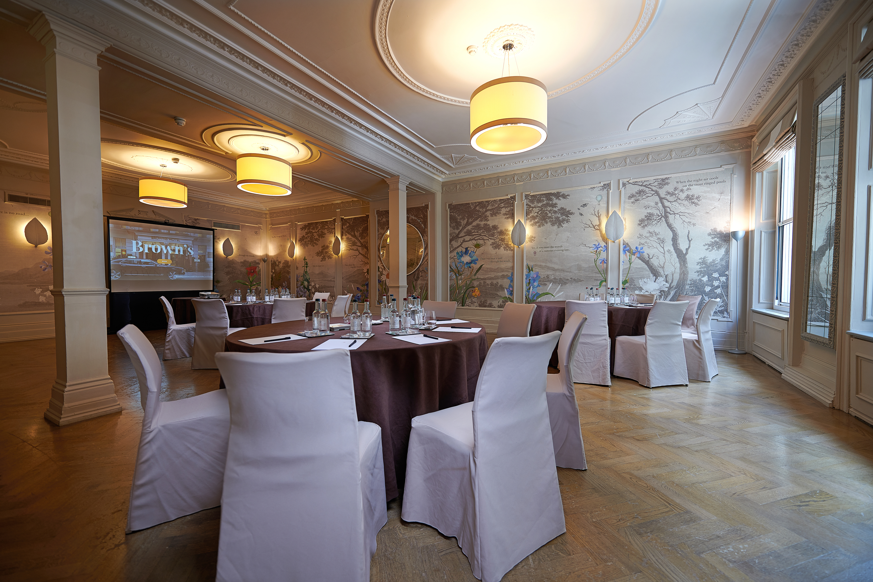 Clarendon Room - 2quhgfqfl0u.jpg