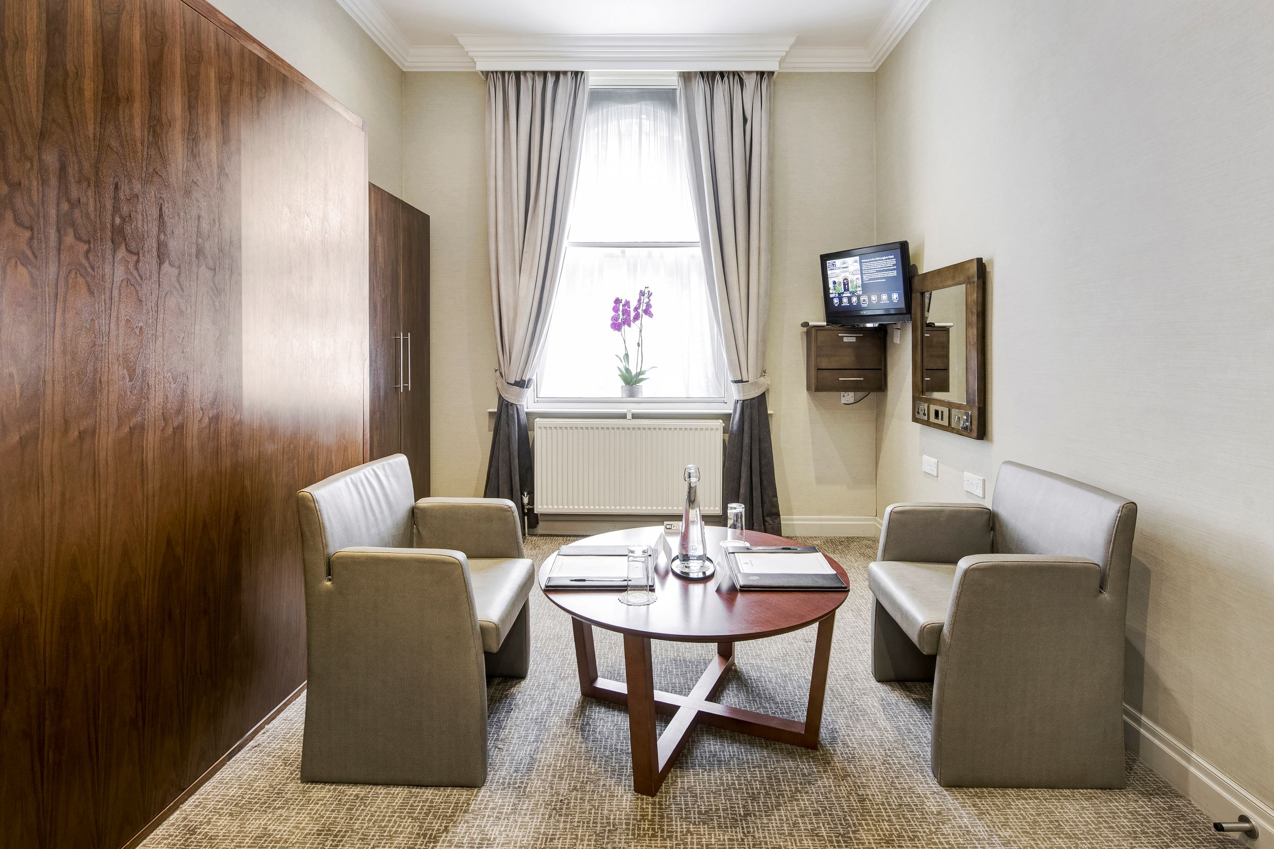 Syndicates Rooms at Langham Court Hotel, modern meeting space for strategy sessions.