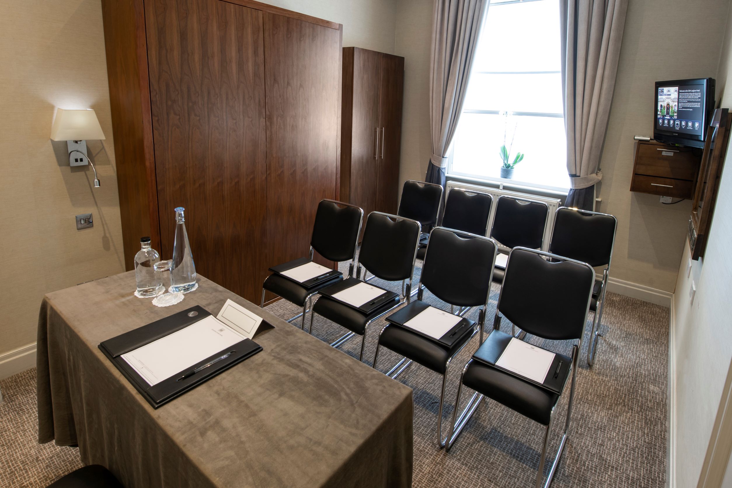 Syndicates Rooms at Langham Court Hotel, ideal for professional meetings and presentations.