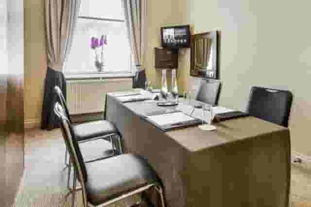 Syndicates Rooms