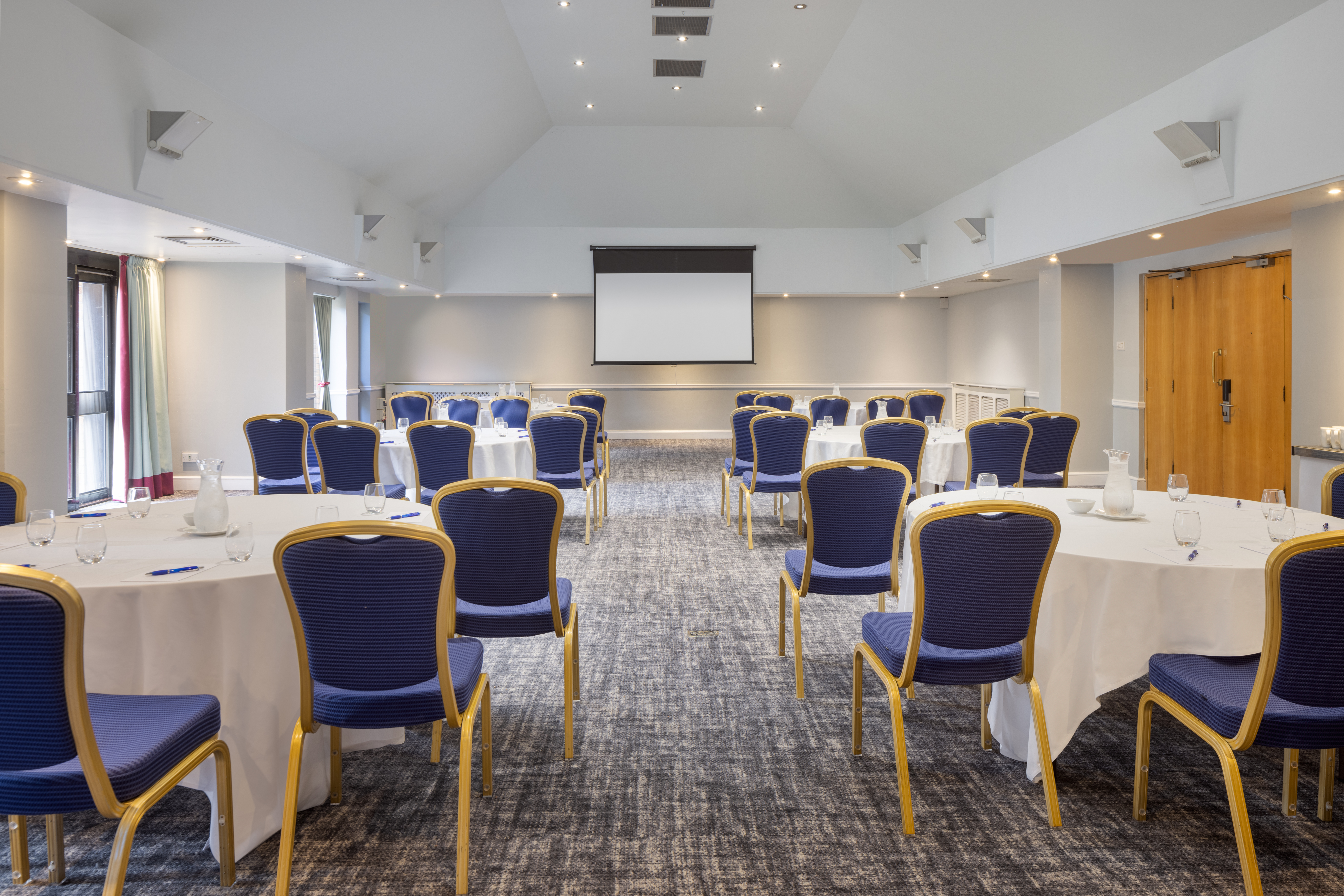Bridgewood Manor Hotel & Spa - image 1