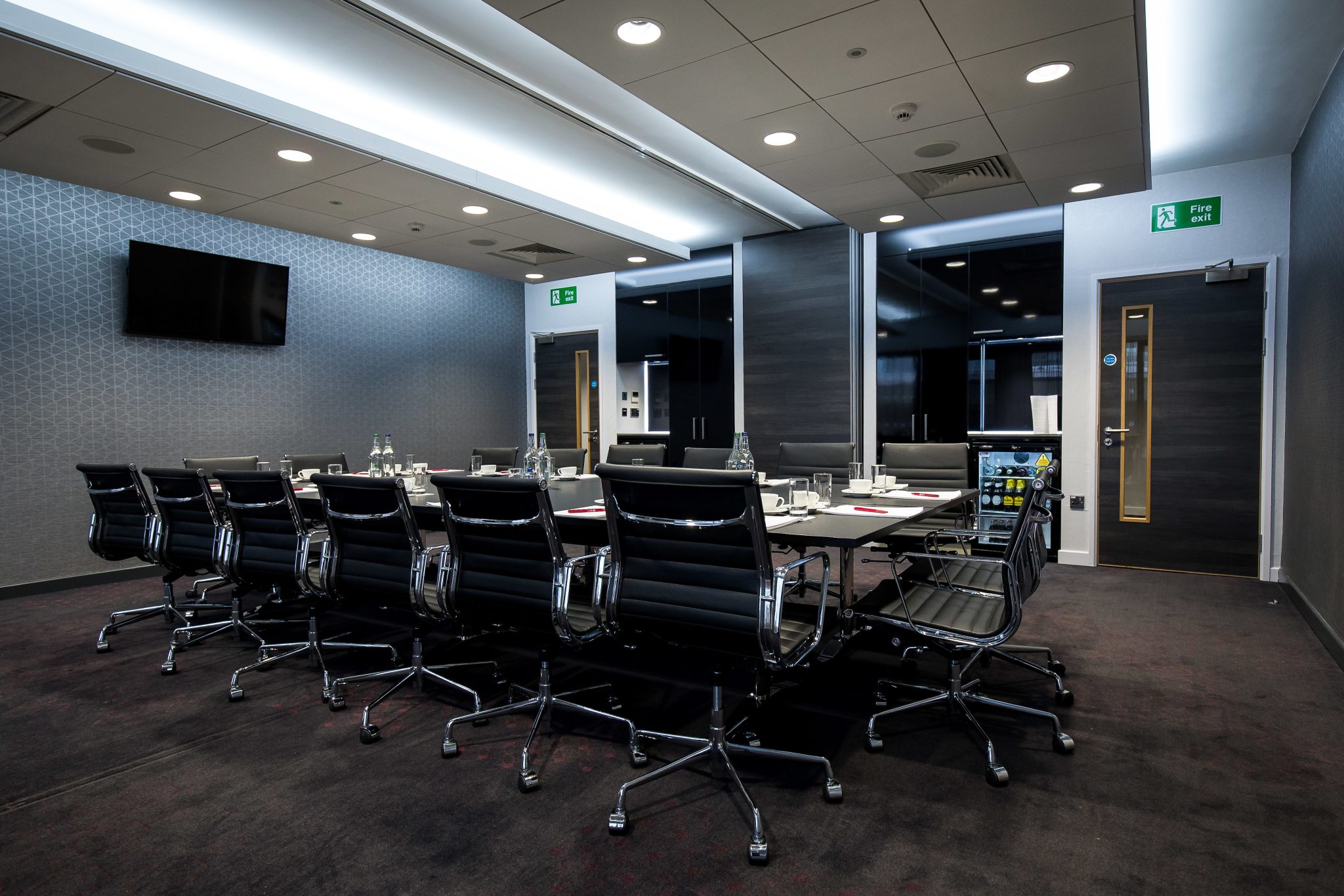 Executive Boxes - 1ceb2ed6-08fe-469c-b252-12ea736e4ccb.jpg