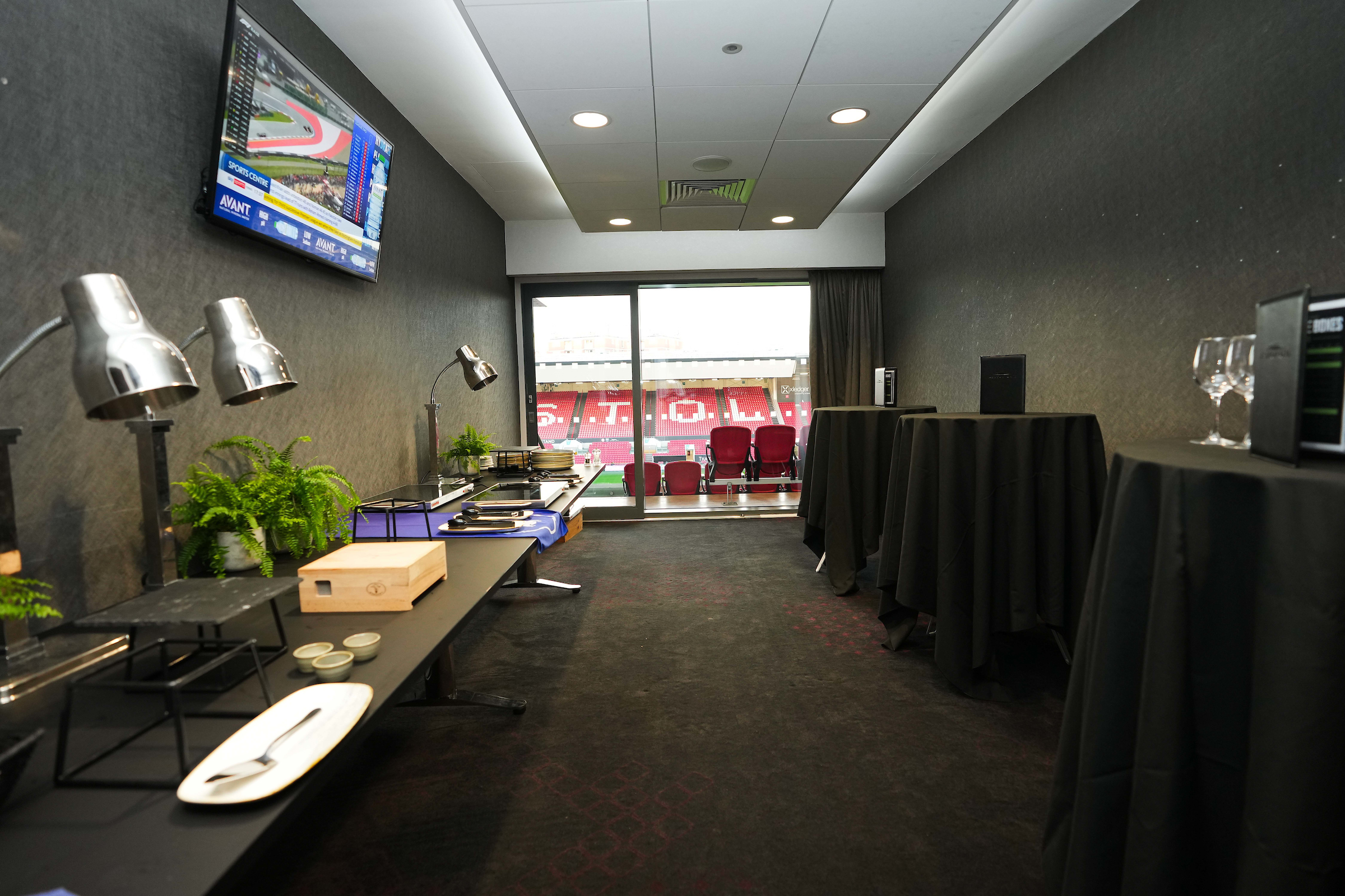 Executive Boxes - 516fcdfe-420a-46fa-9936-a472741f9567.JPG