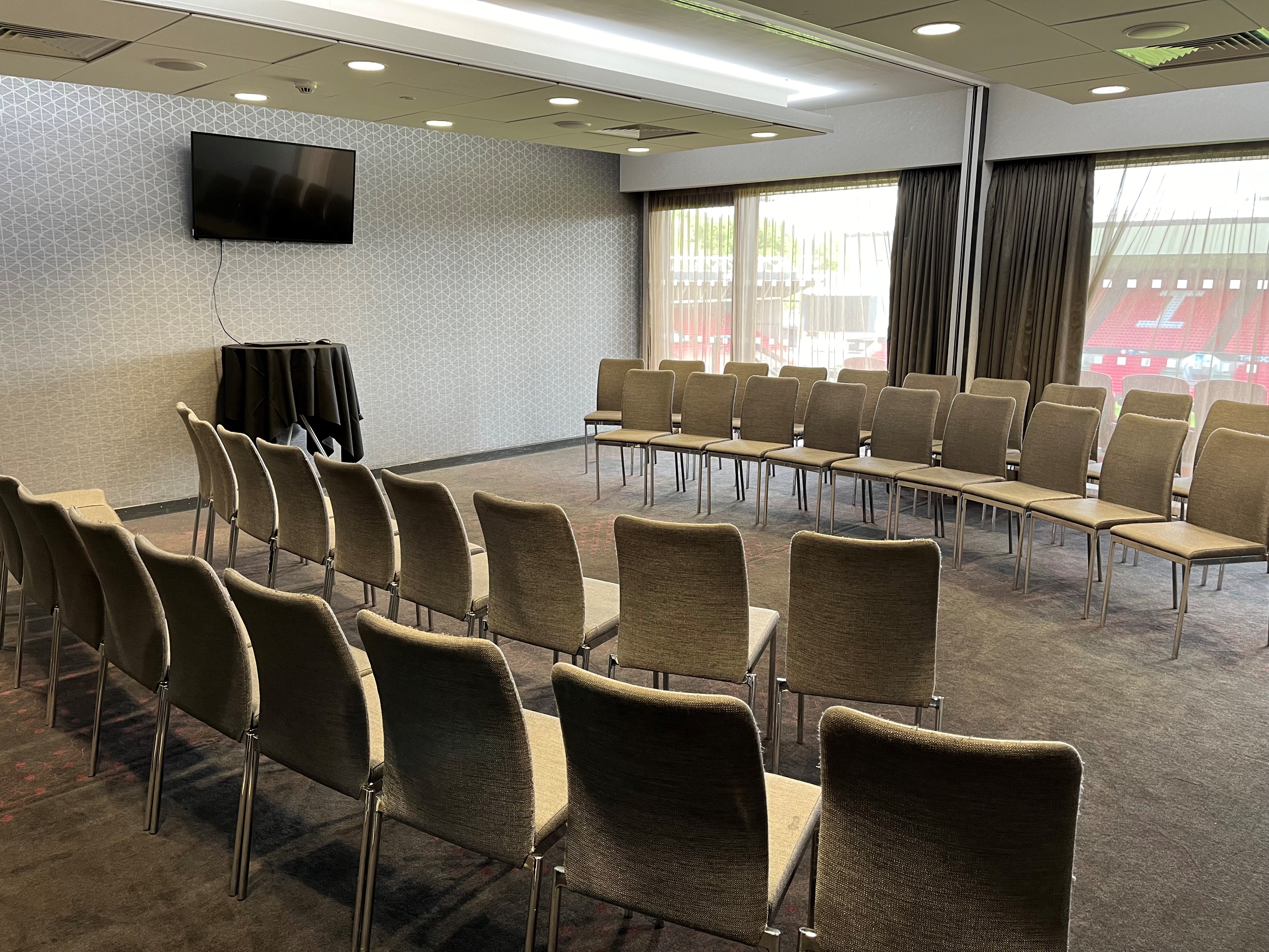 Executive Boxes - 71573238-634f-45ab-bba5-56640c382c11.jpg