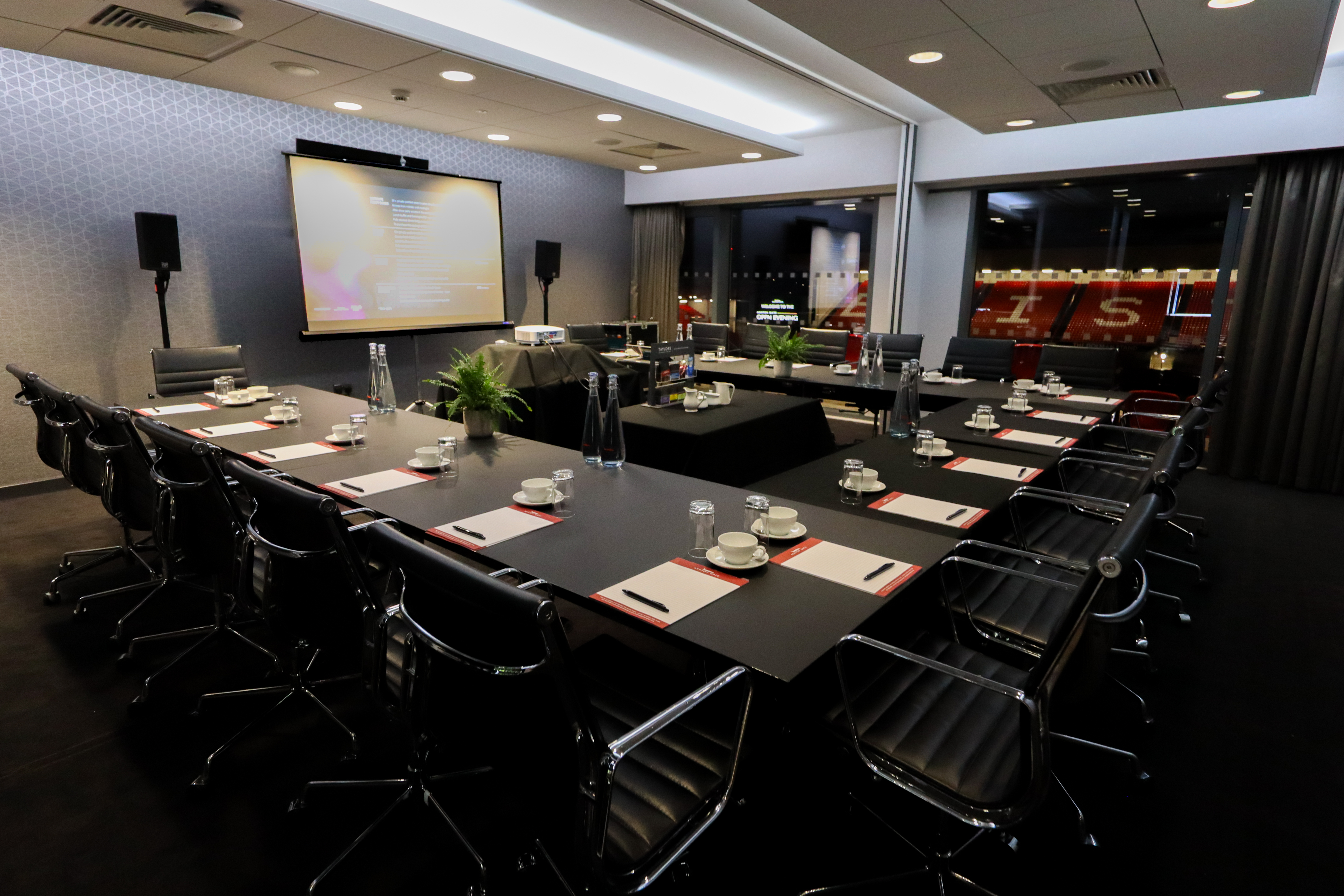 Executive Boxes - f595593d-a5e2-4472-a619-f3acfabc978b.jpg