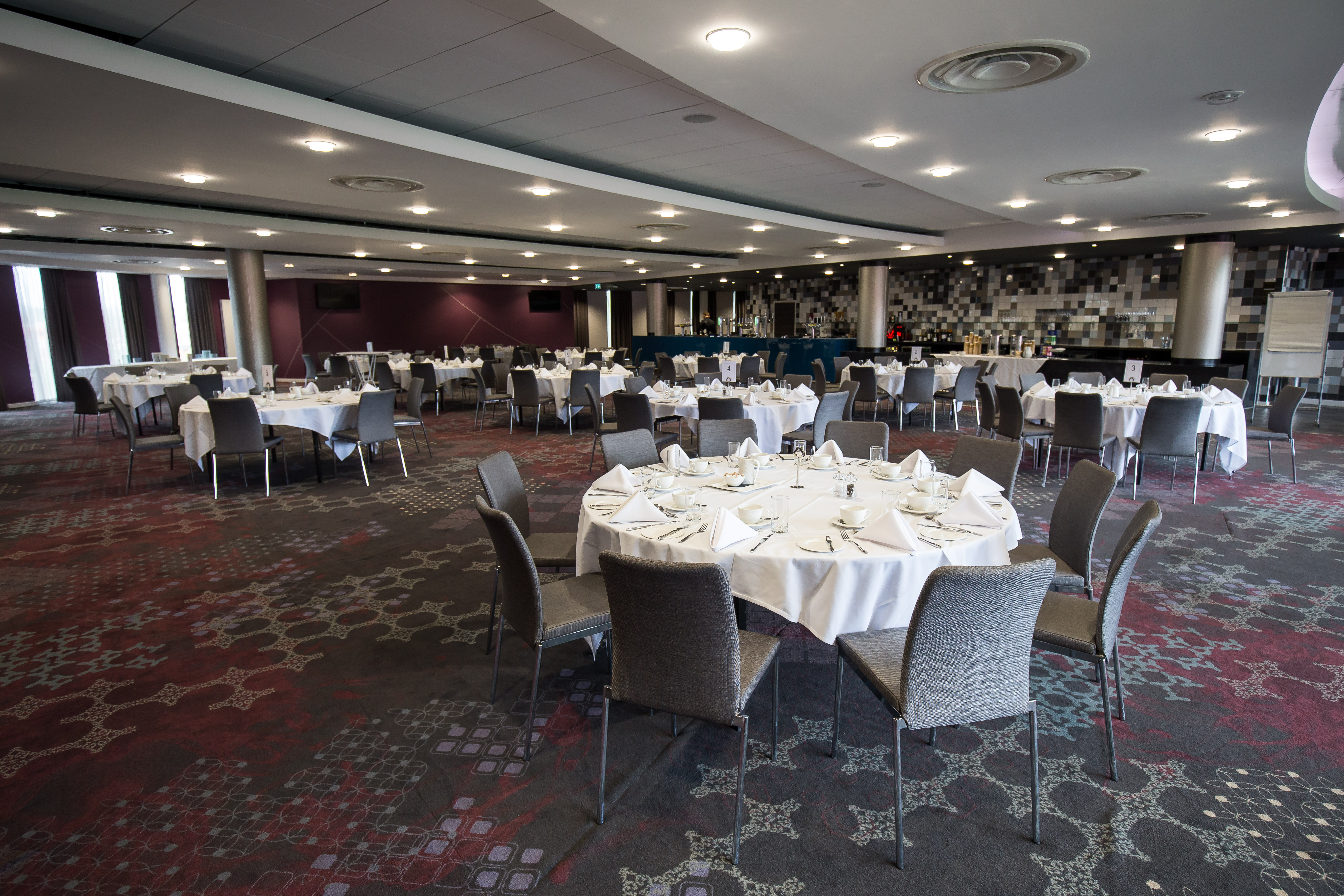 Pravha Lounge - ed62523b-d596-42ec-af4c-1f2e6f2f9c42.jpg